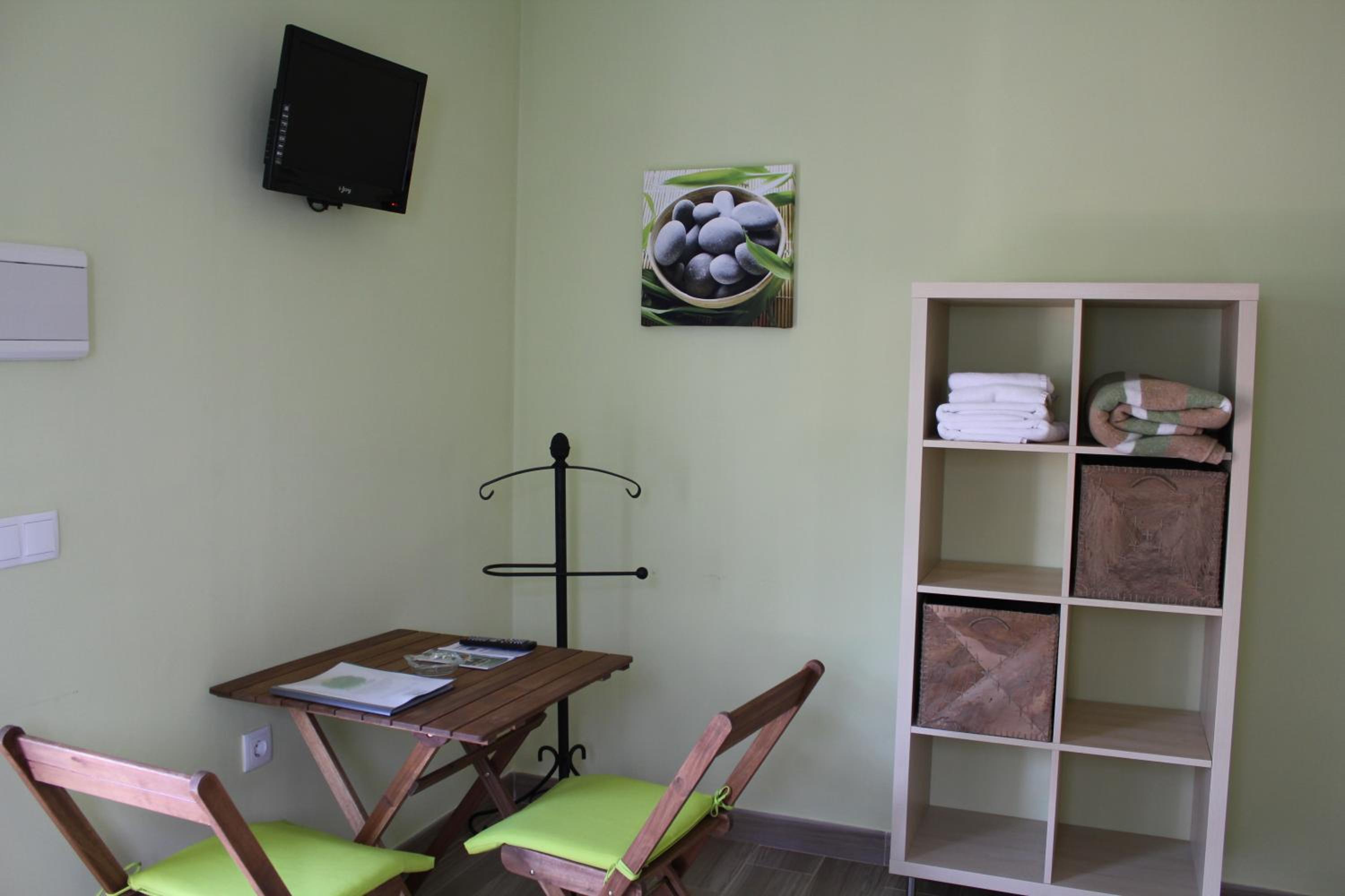 Superior Double Room - Photo 8