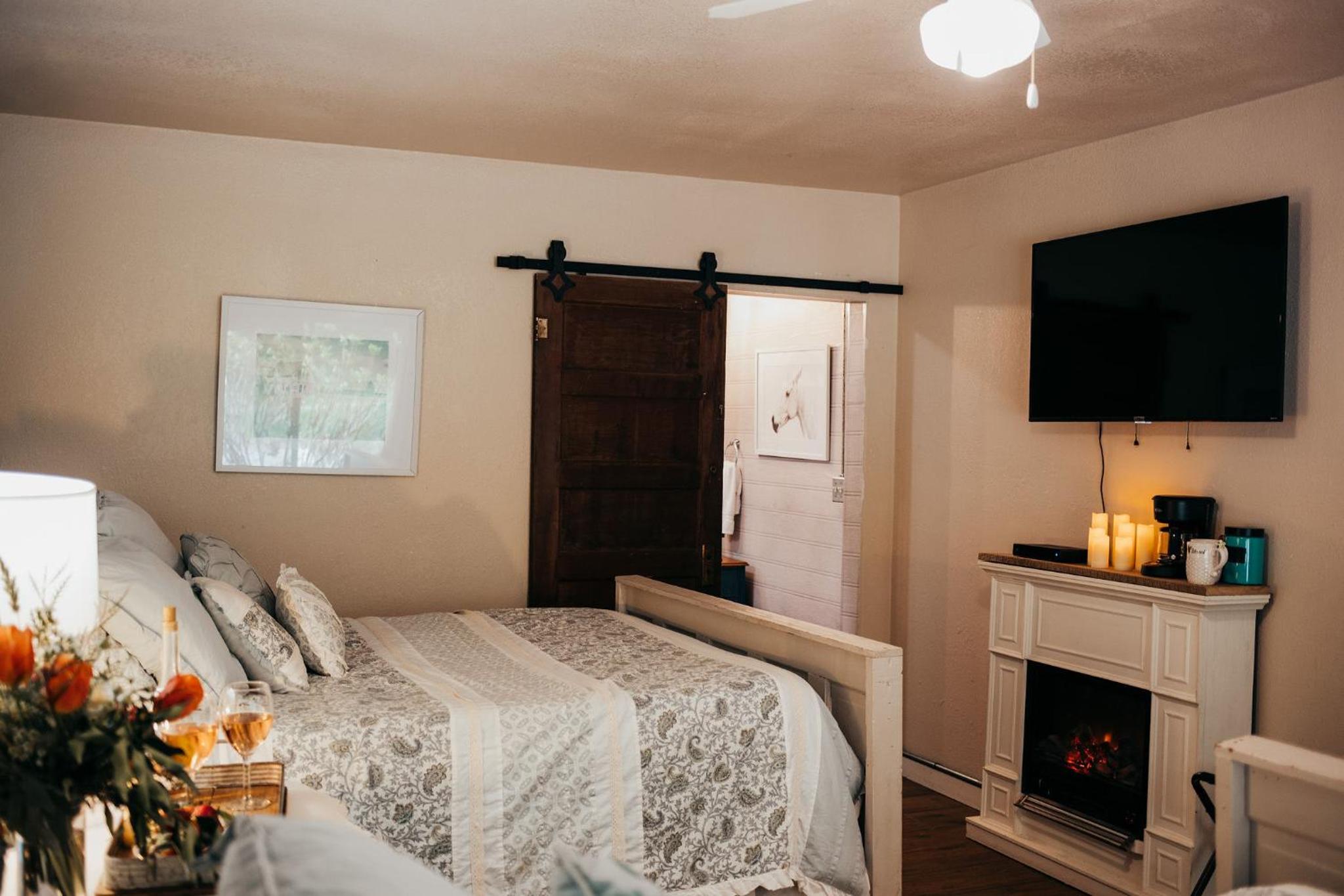 Deluxe Queen Room photo 3