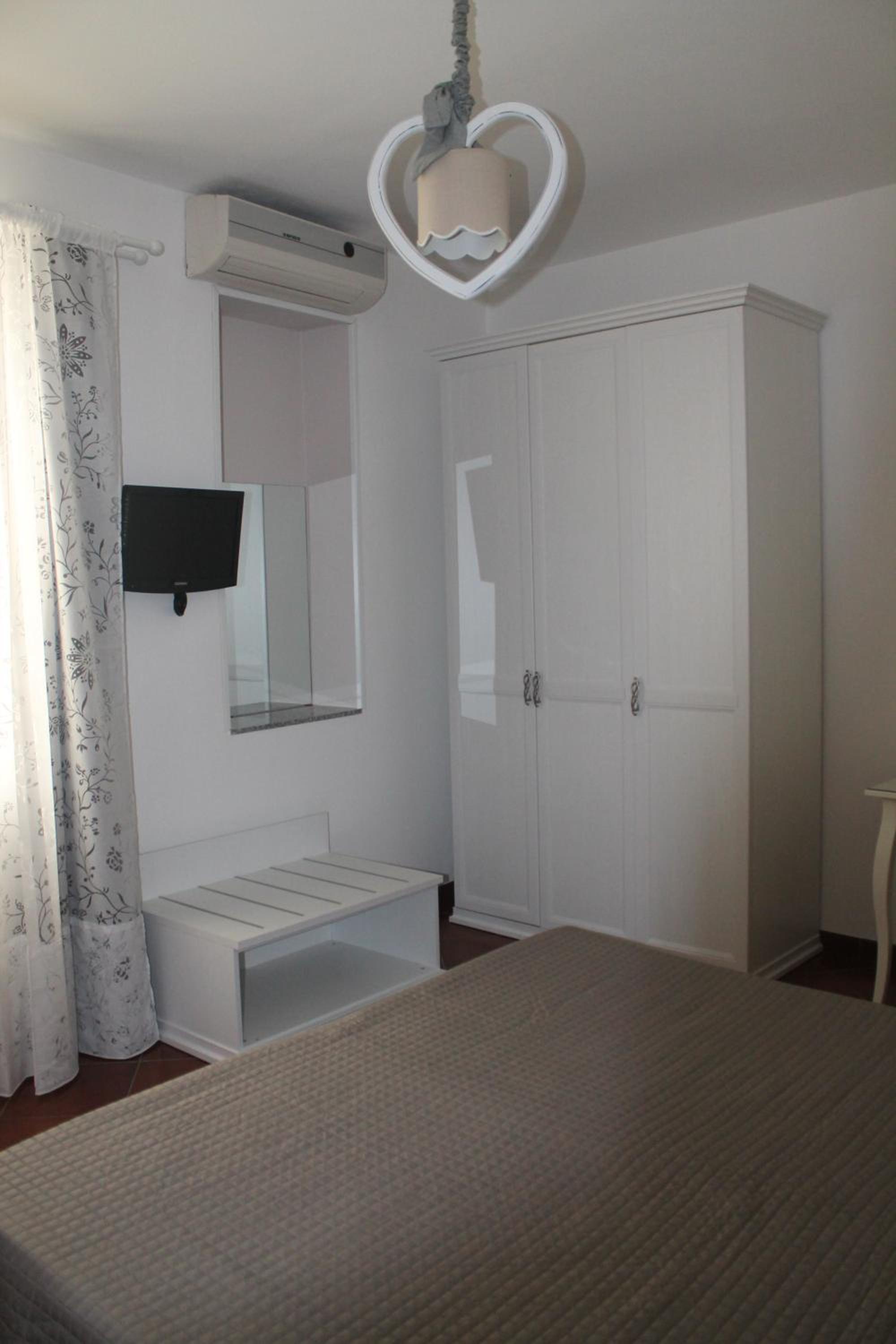 Double Room with Private Bathroom photo 3