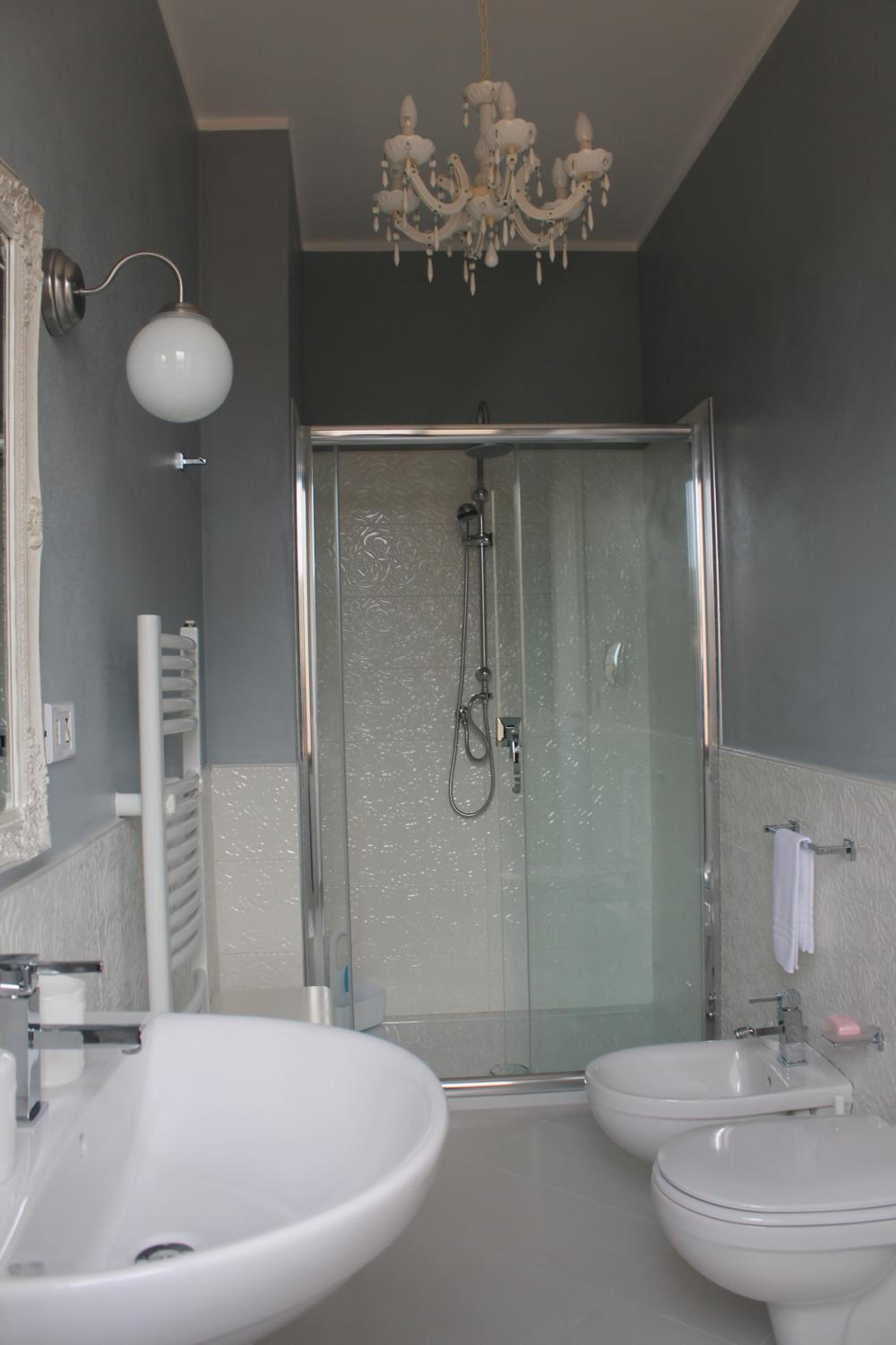 Double or Twin Room with Private Bathroom photo 2