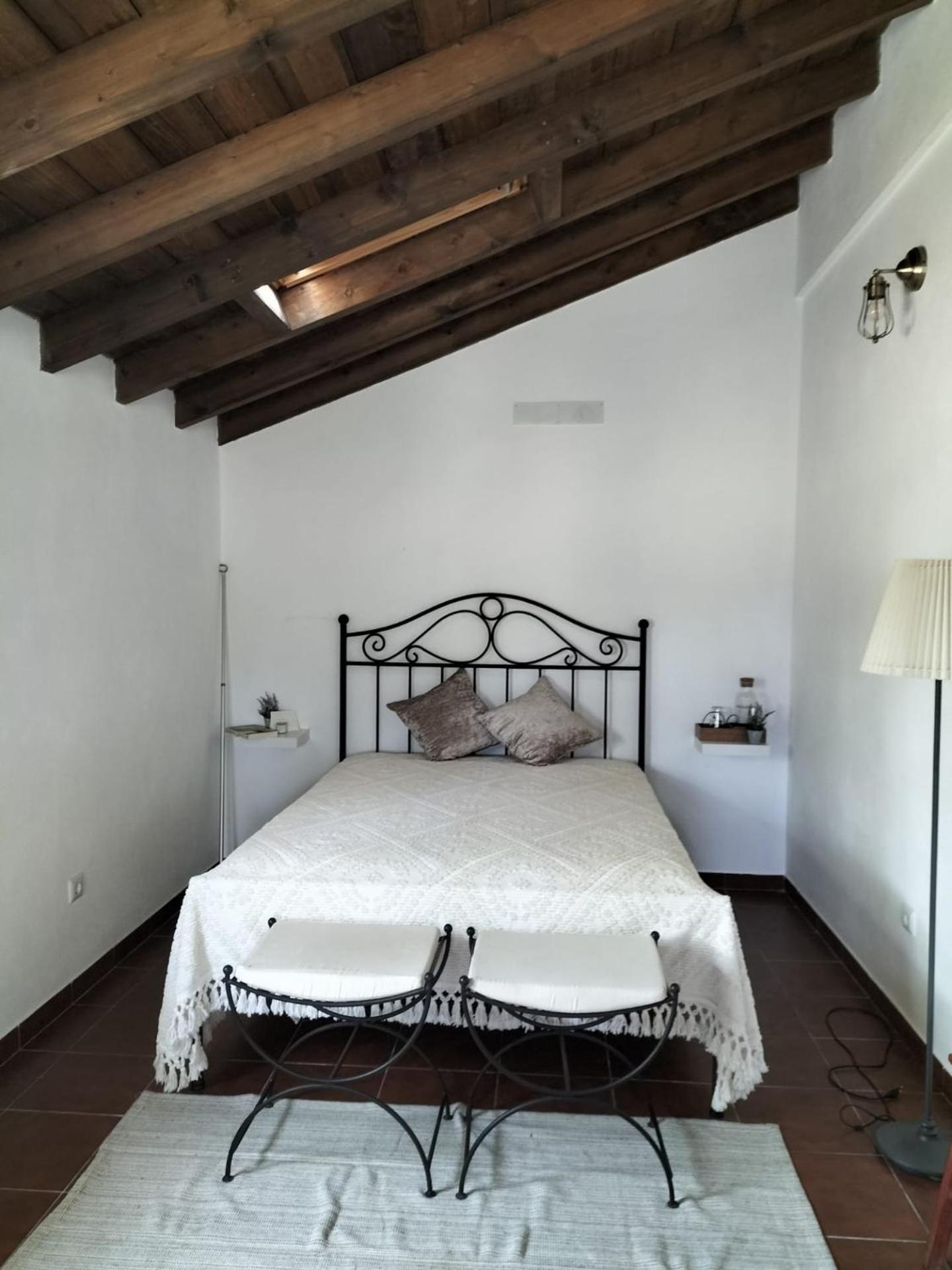 One-Bedroom House photo 1