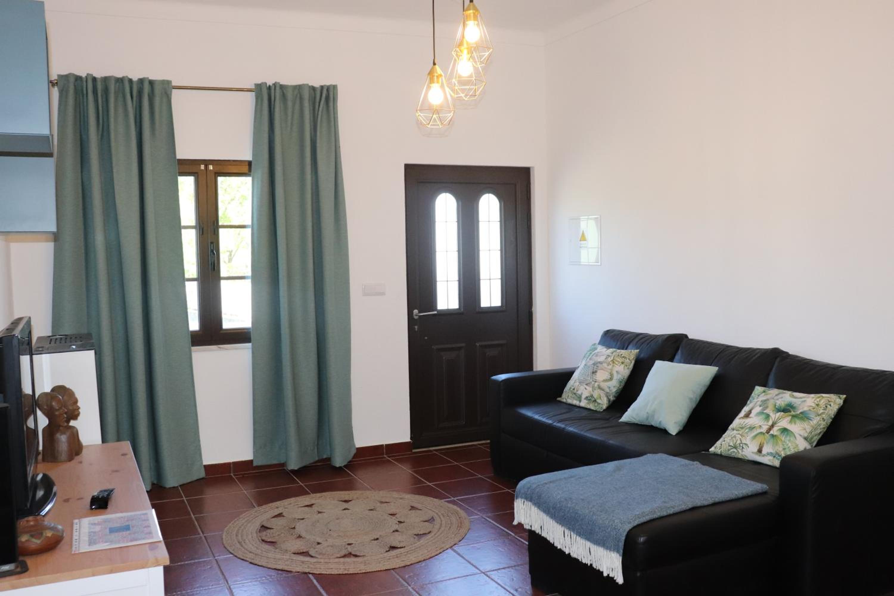 One-Bedroom House photo 2
