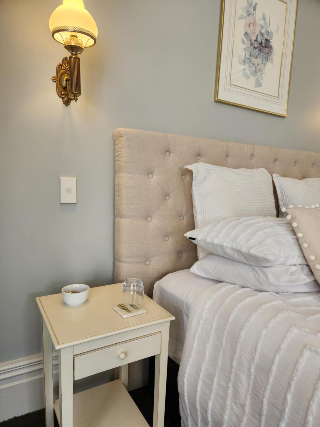Deluxe King Room - Photo 5