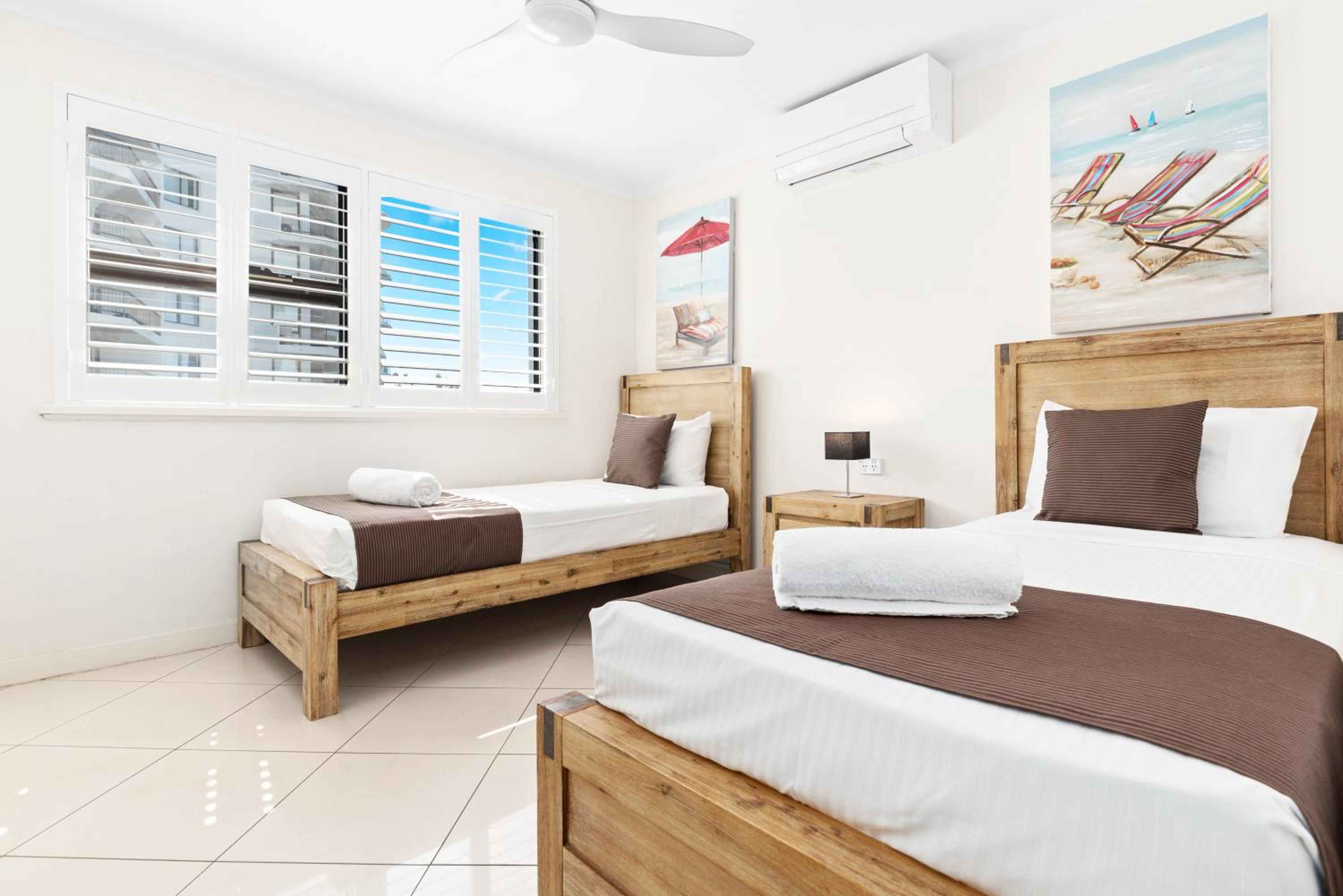 Two-Bedroom Apartment with Balcony - Photo 14