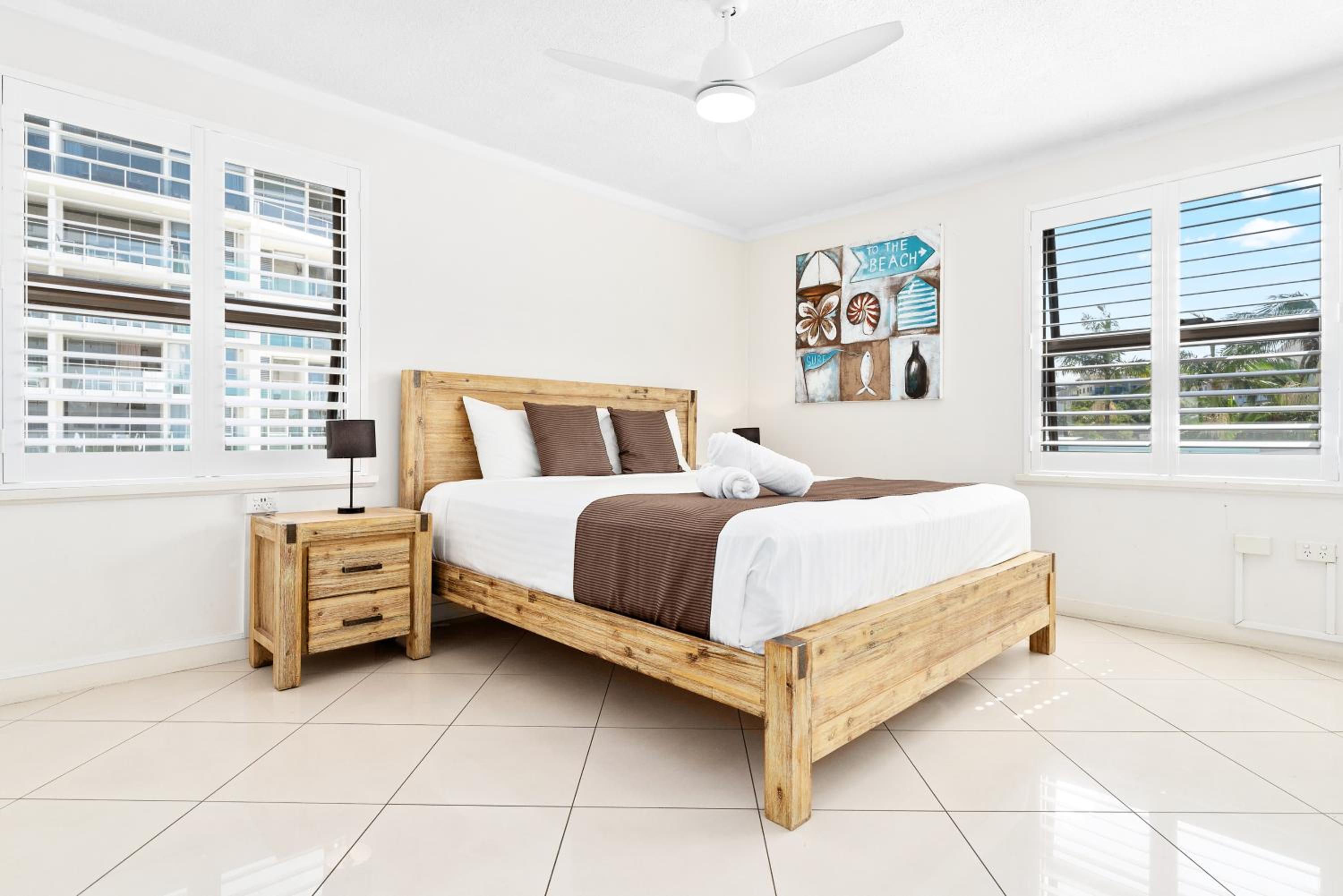 Two-Bedroom Apartment with Balcony - Photo 15