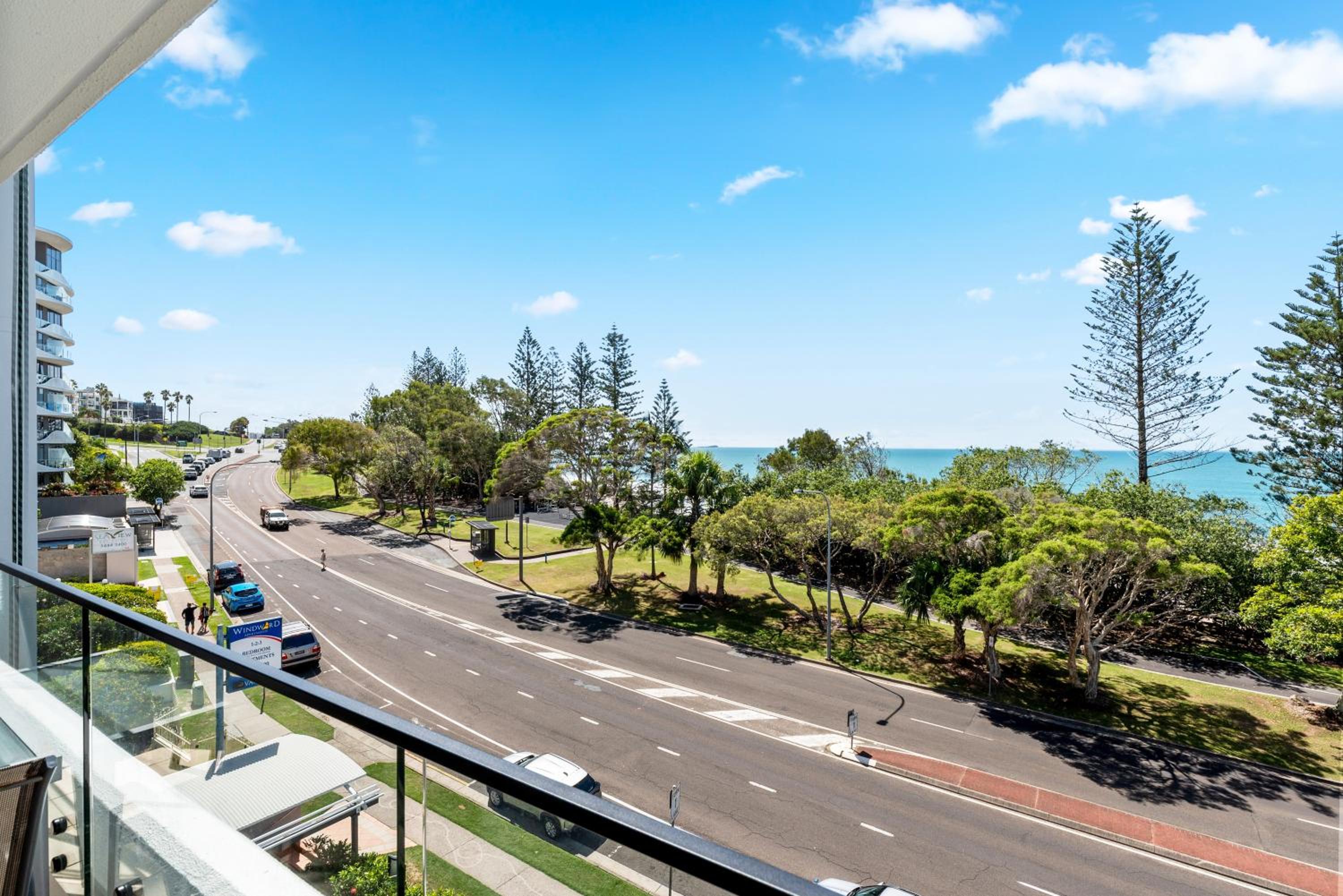 Two-Bedroom Apartment with Ocean View - Photo 14