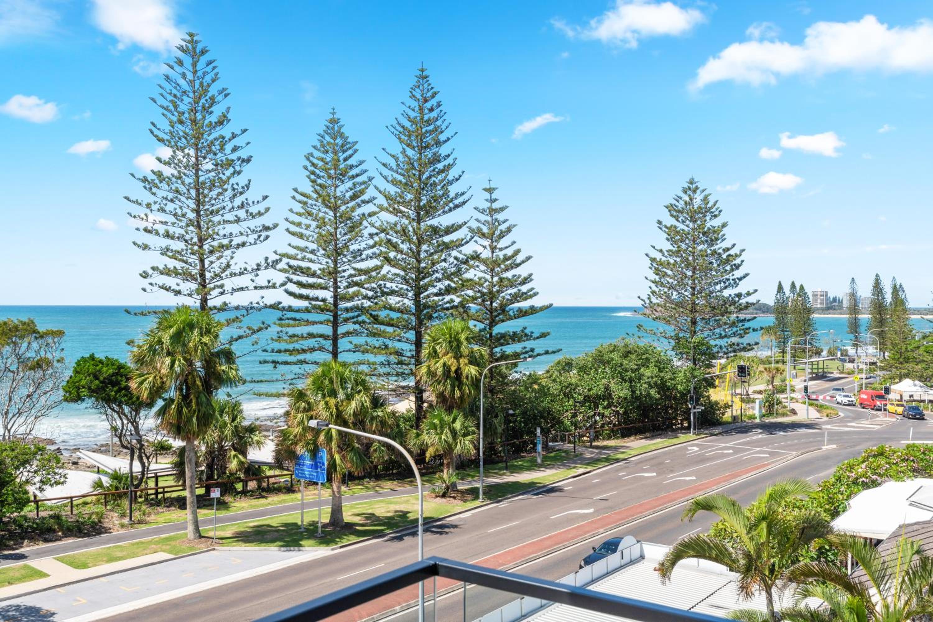 Two-Bedroom Apartment with Ocean View - Photo 23