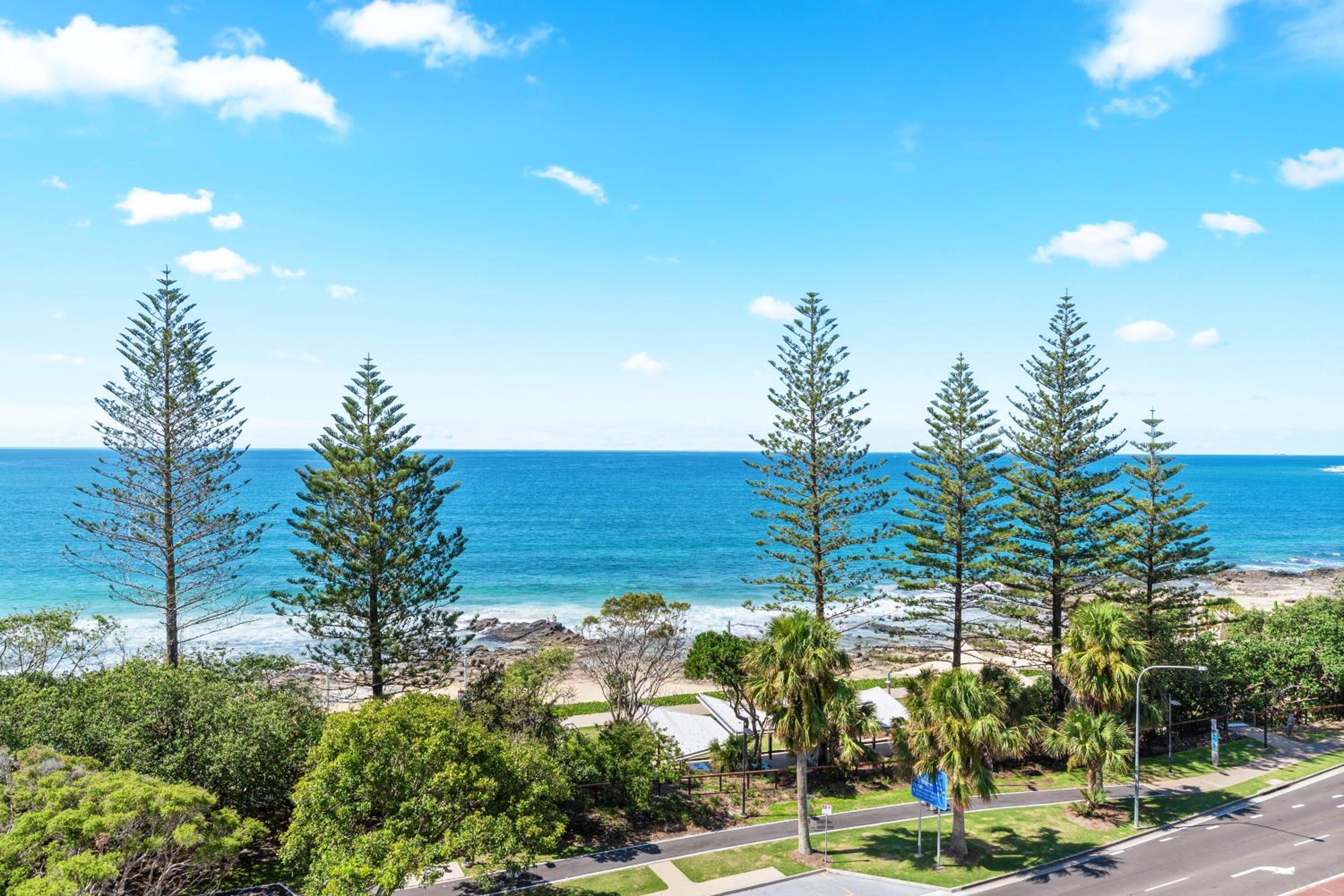 Two-Bedroom Apartment with Ocean View - Photo 22