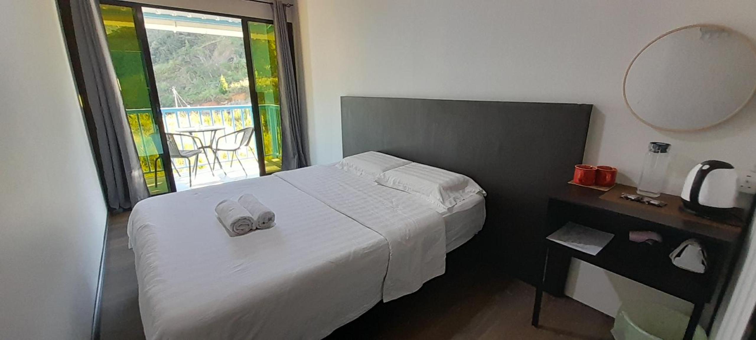 Double Room with Mountain View - Photo 25