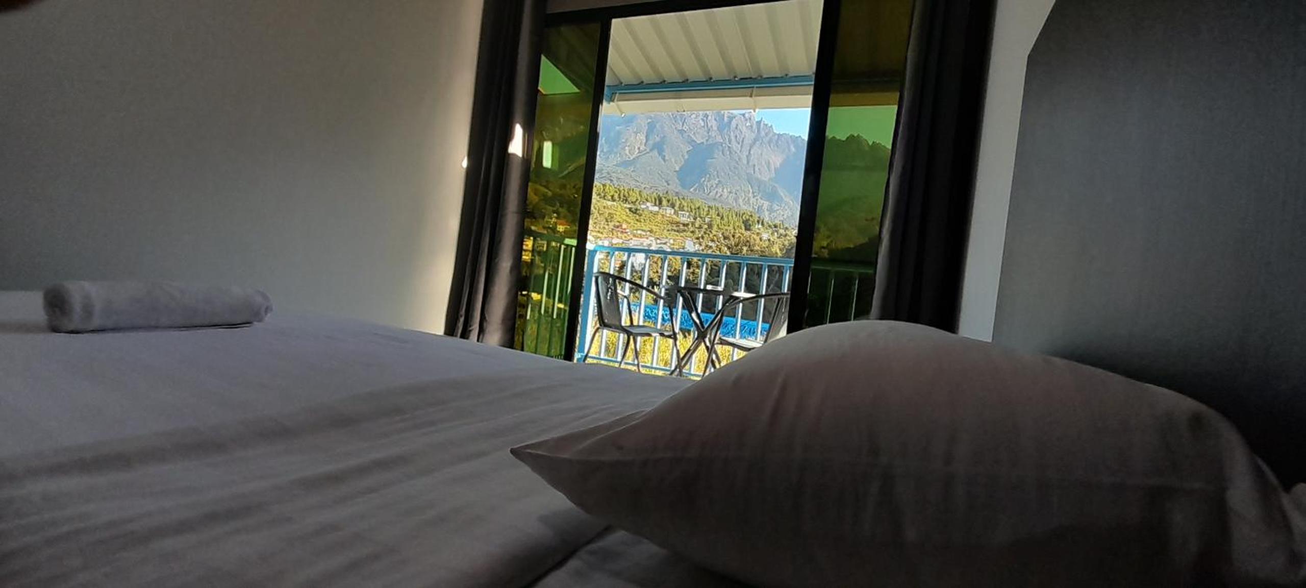 Double Room with Mountain View - Photo 13