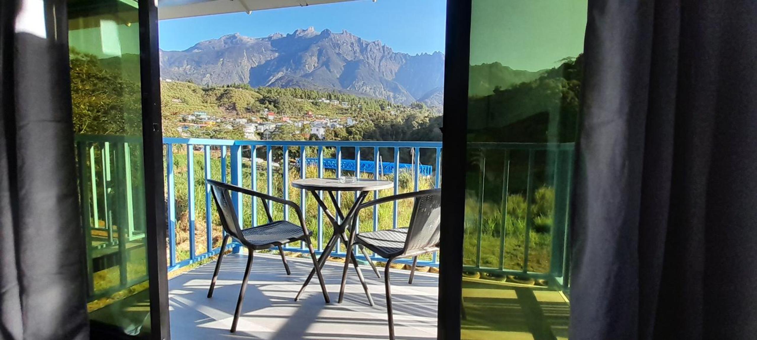 Double Room with Mountain View - Photo 28