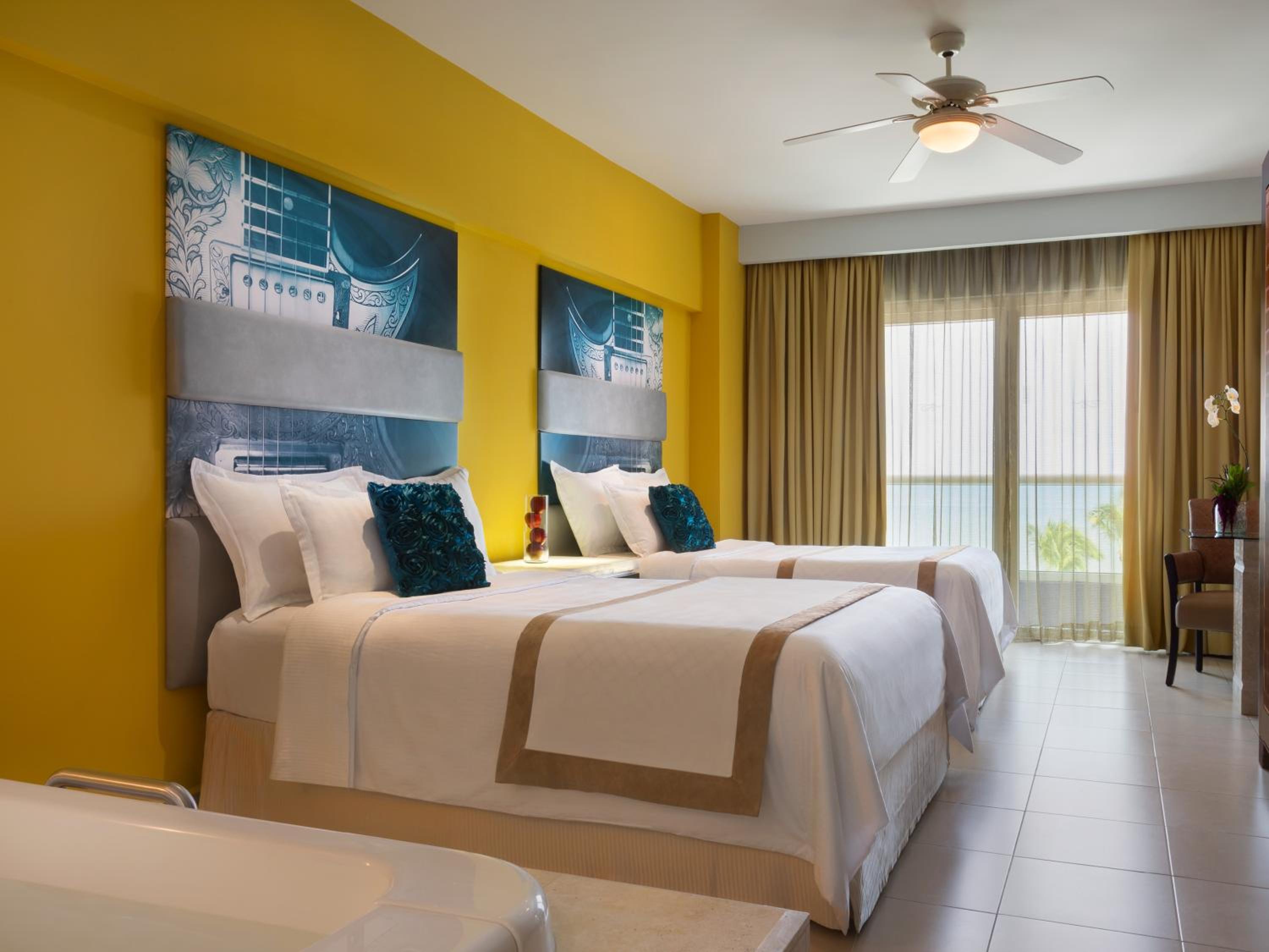 Deluxe Ocean View Double Beds