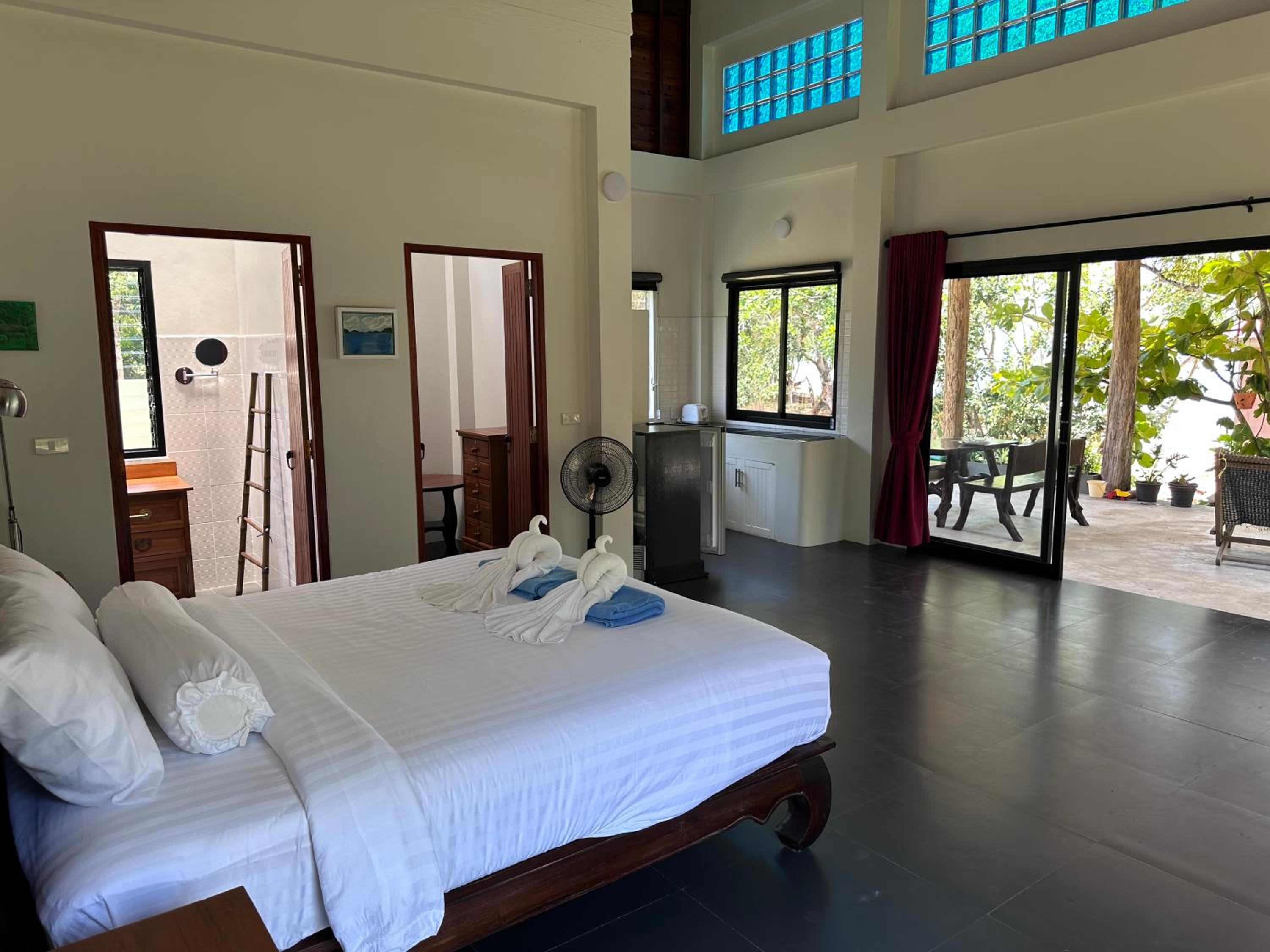 Two-Bedroom Villa - Photo 23