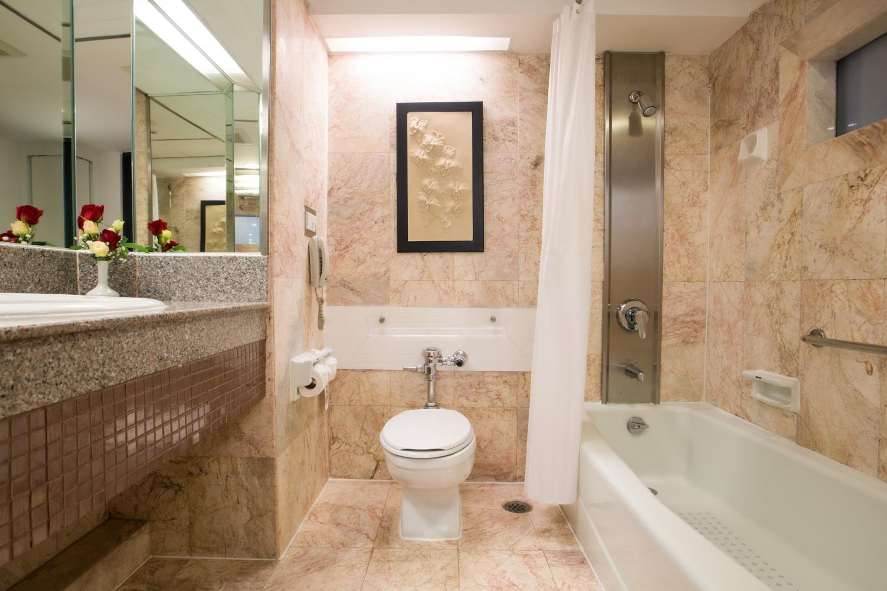 Executive Double or Twin Room thumbnail 5
