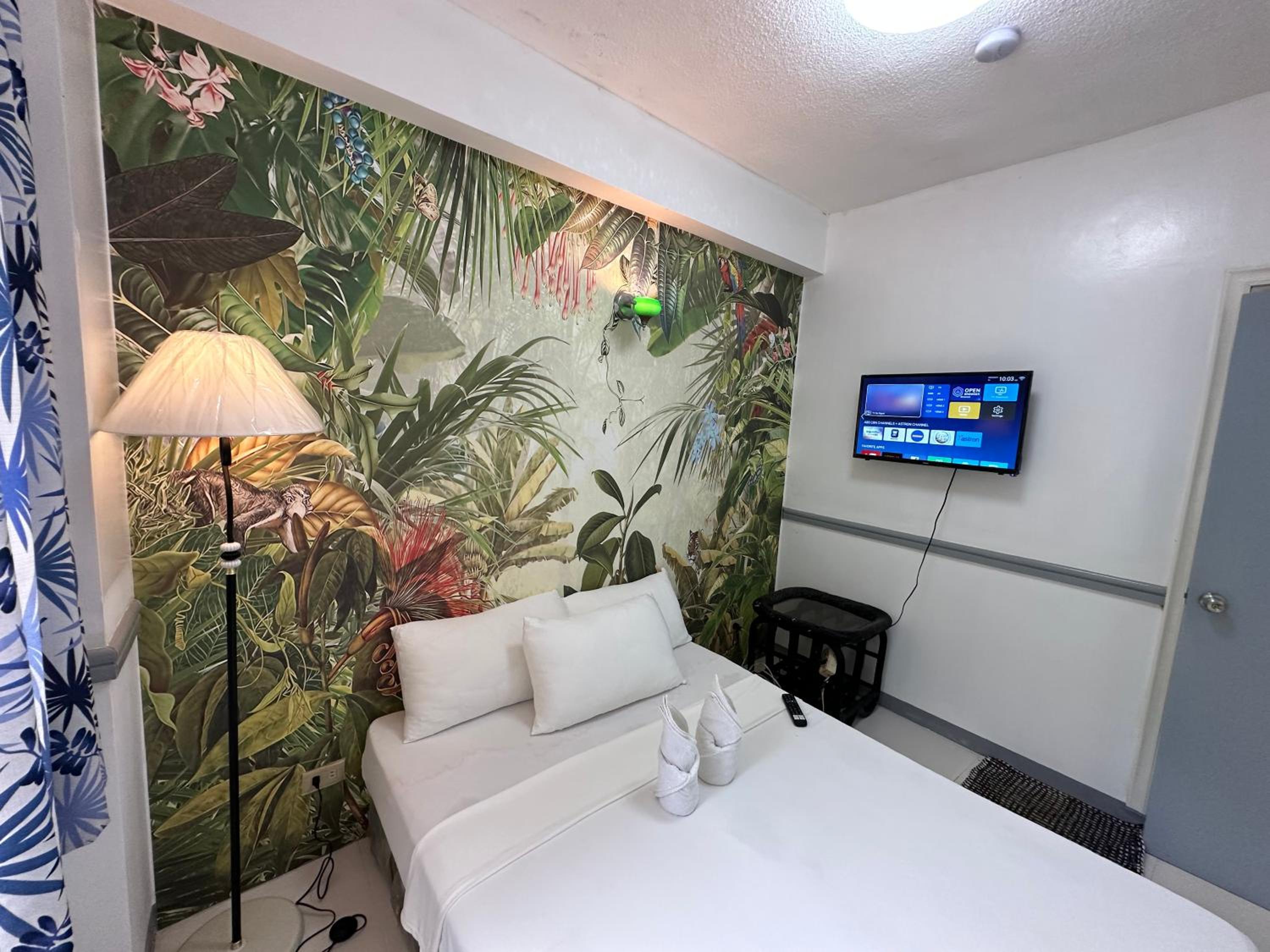 Twin Room with Bathroom photo 2