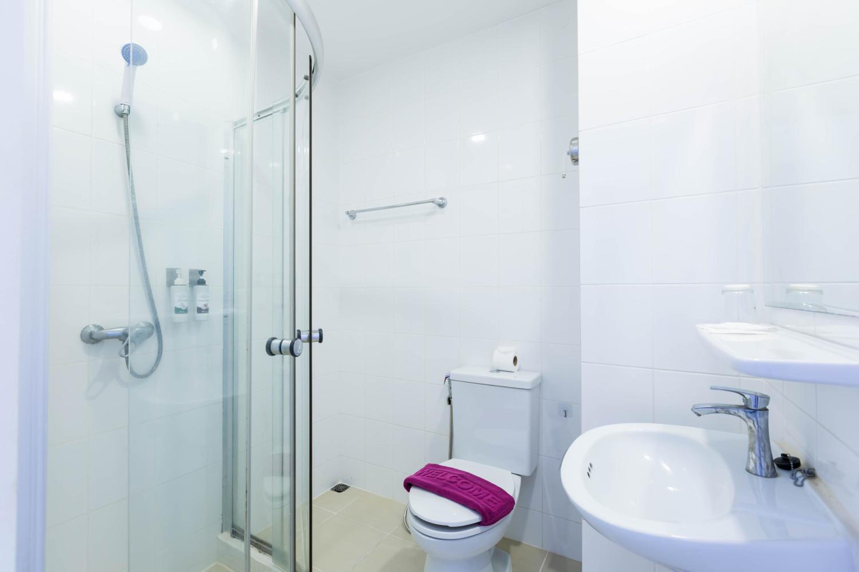 Deluxe Double Room with Pool Access - North Wing photo 2