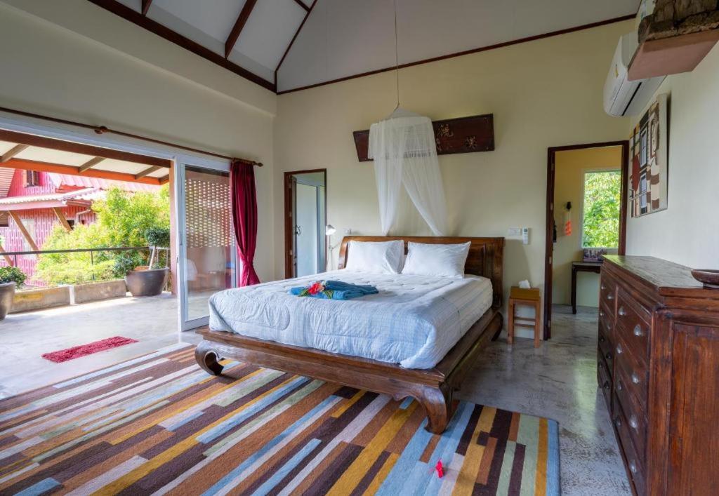 One-Bedroom Villa - Photo 46