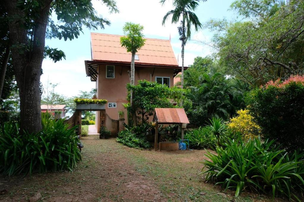 One-Bedroom Villa - Photo 3