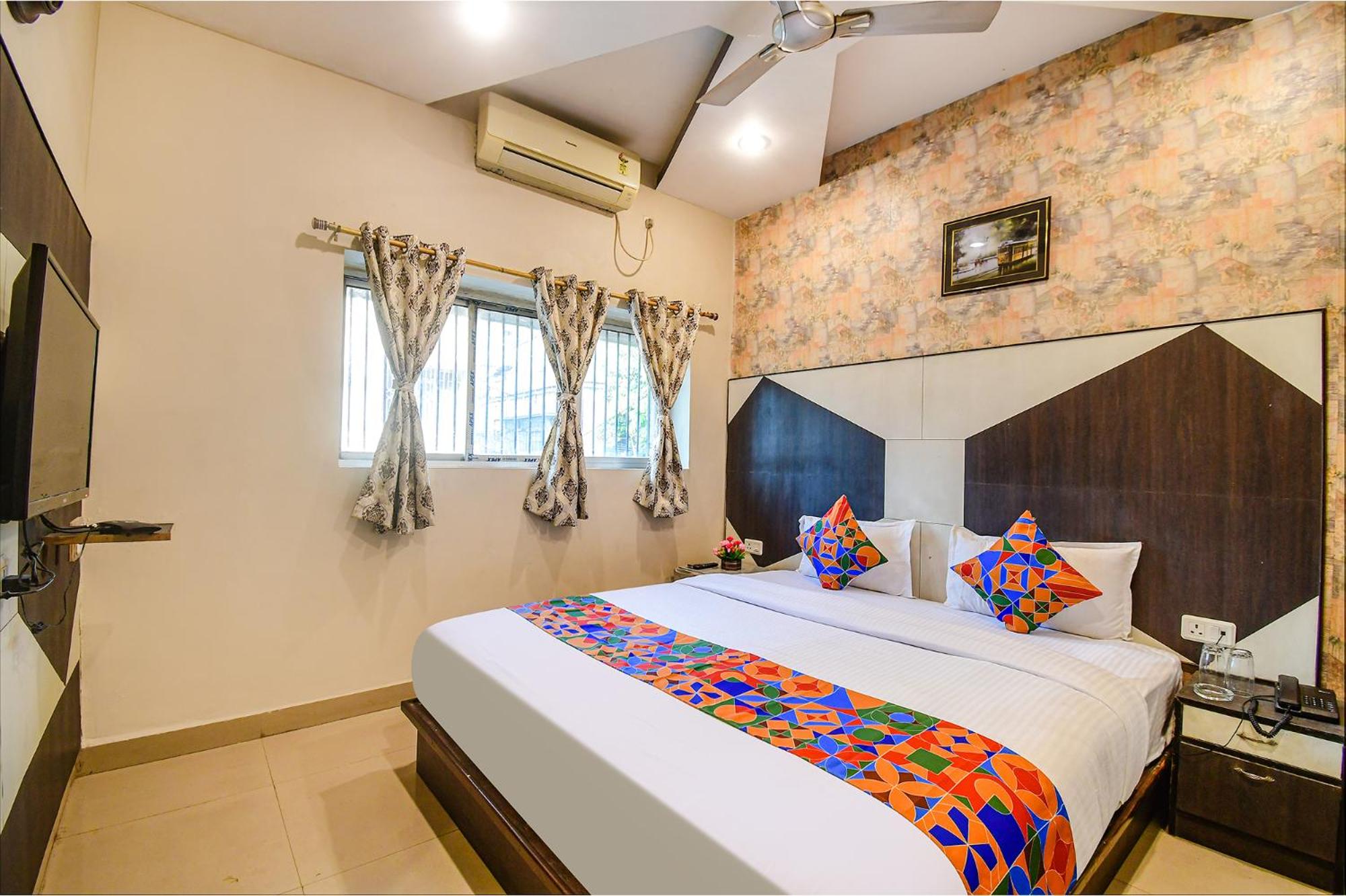 Deluxe Room - Photo 2