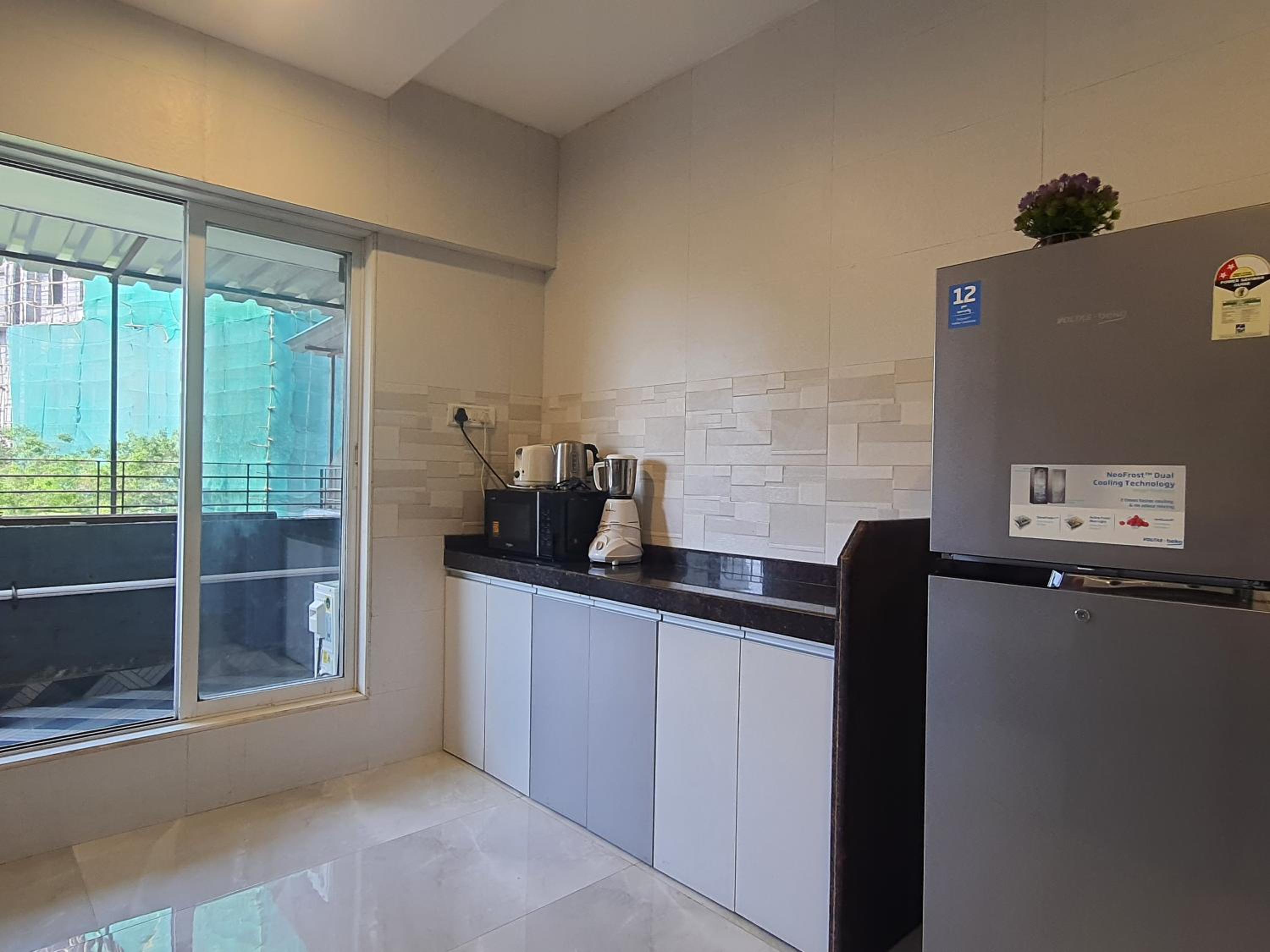 Apartment with Balcony - Photo 13