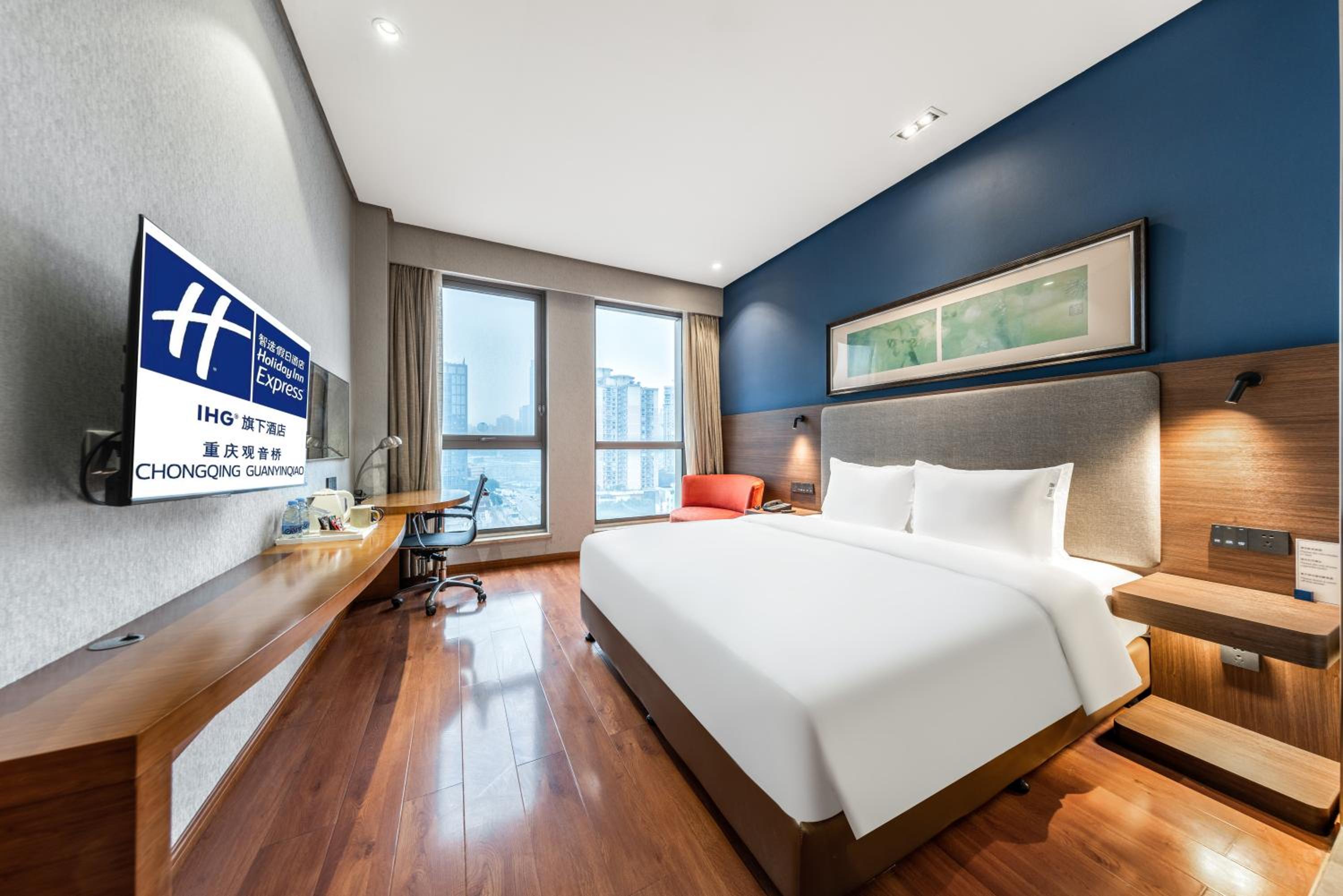 Standard King Room - Photo 5
