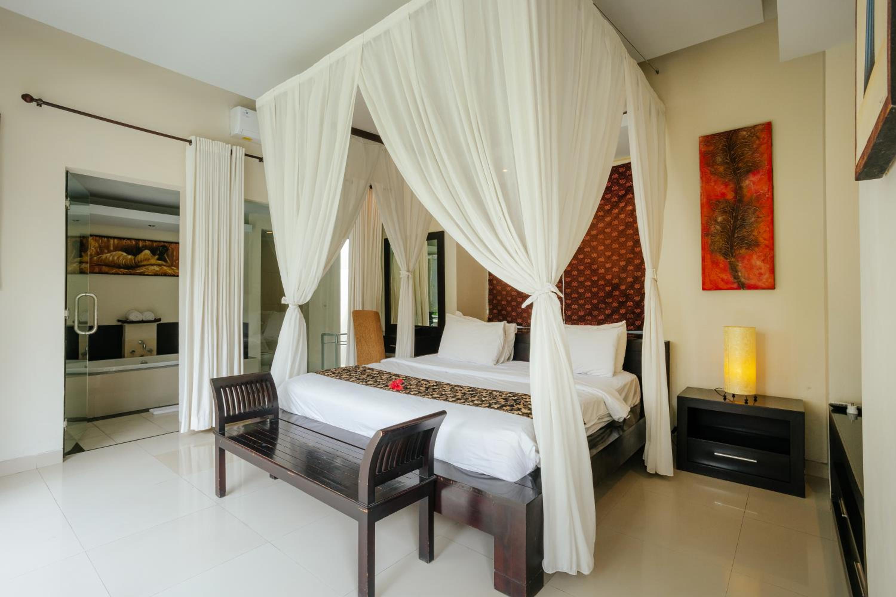 Two-Bedroom Villa with Private Pool - Photo 13