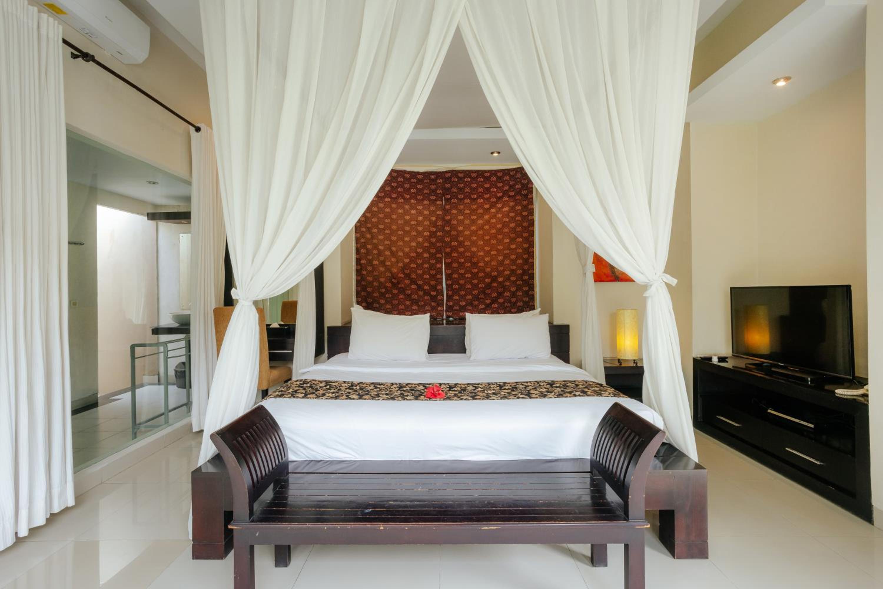 Two-Bedroom Villa with Private Pool - Photo 15
