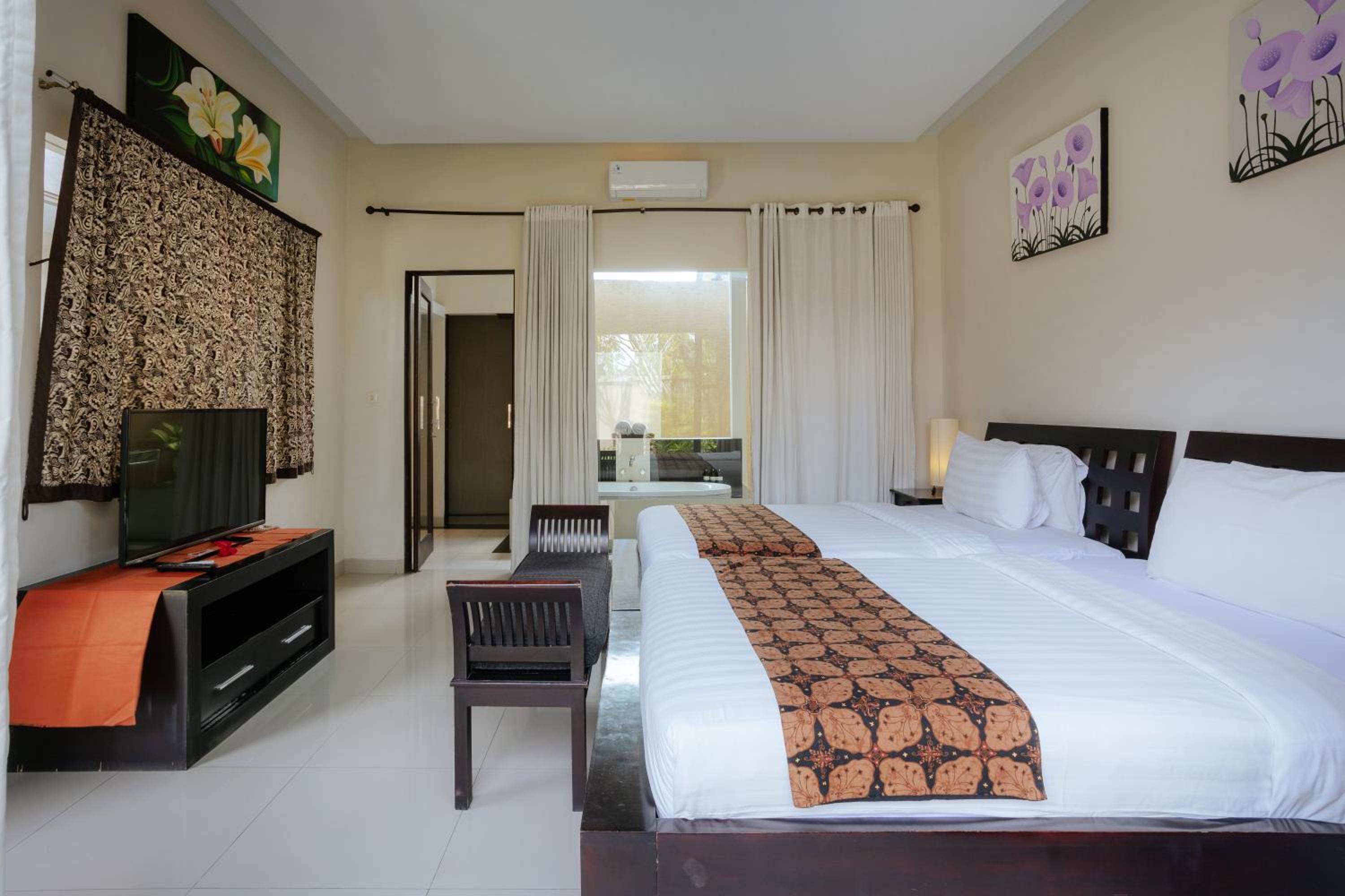 Two-Bedroom Villa with Private Pool - Photo 12