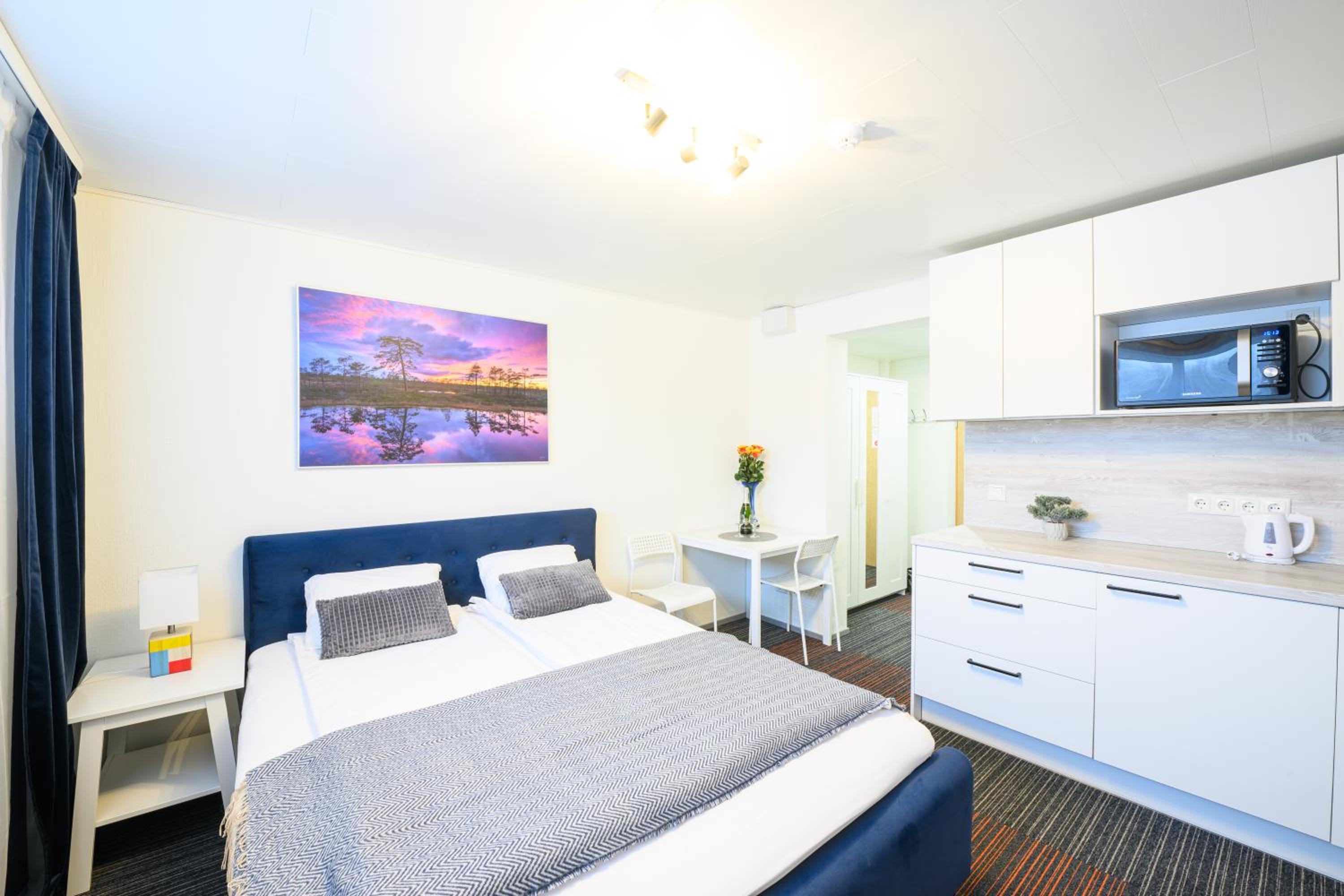 Studio Apartment - Photo 11