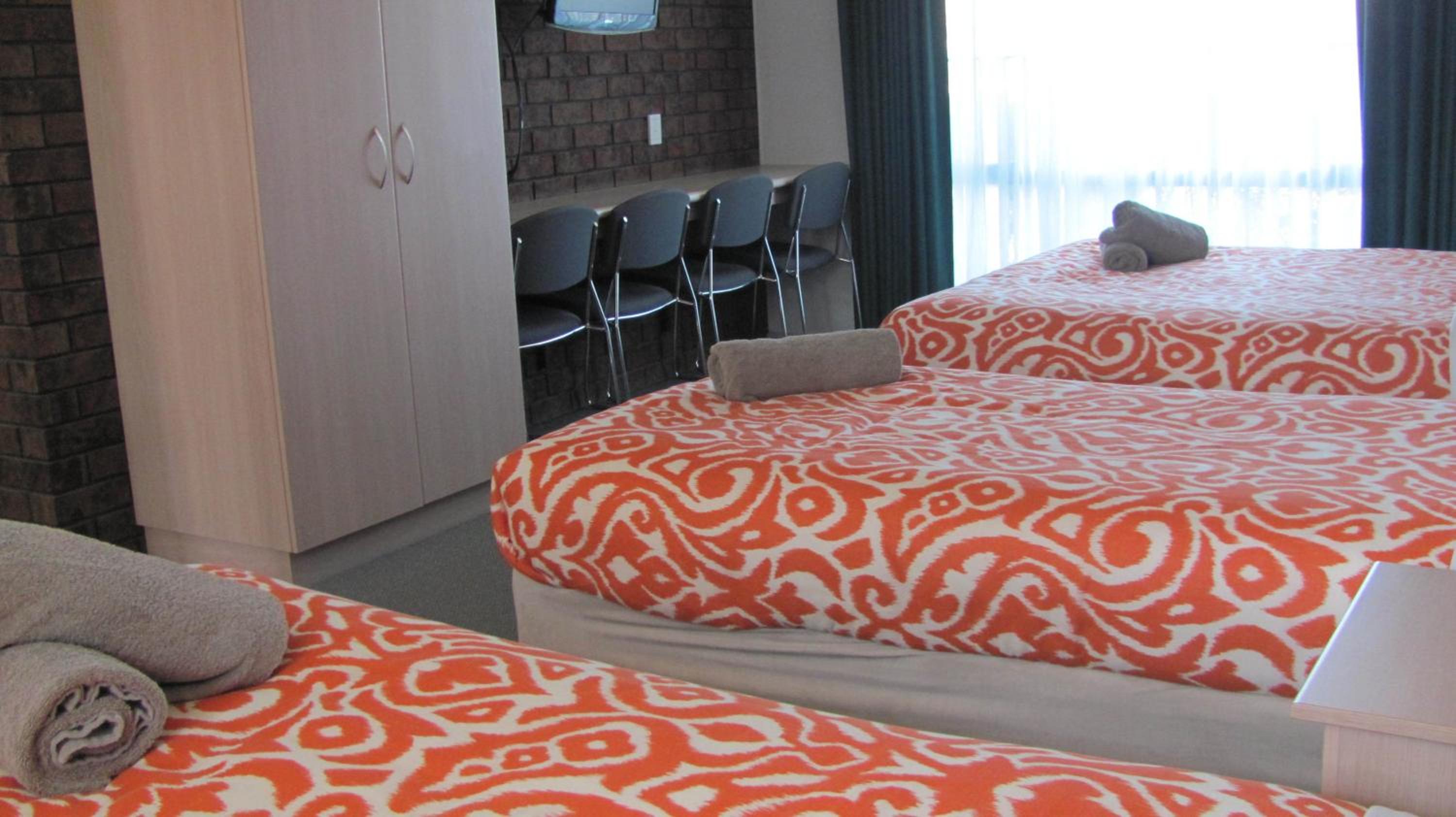 Family Room - Photo 3