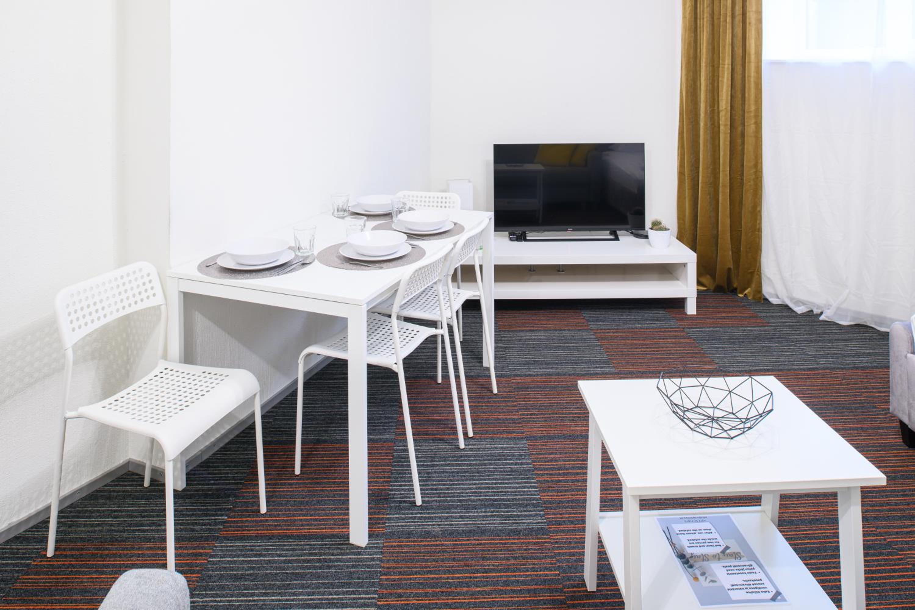 Family Studio - Photo 12