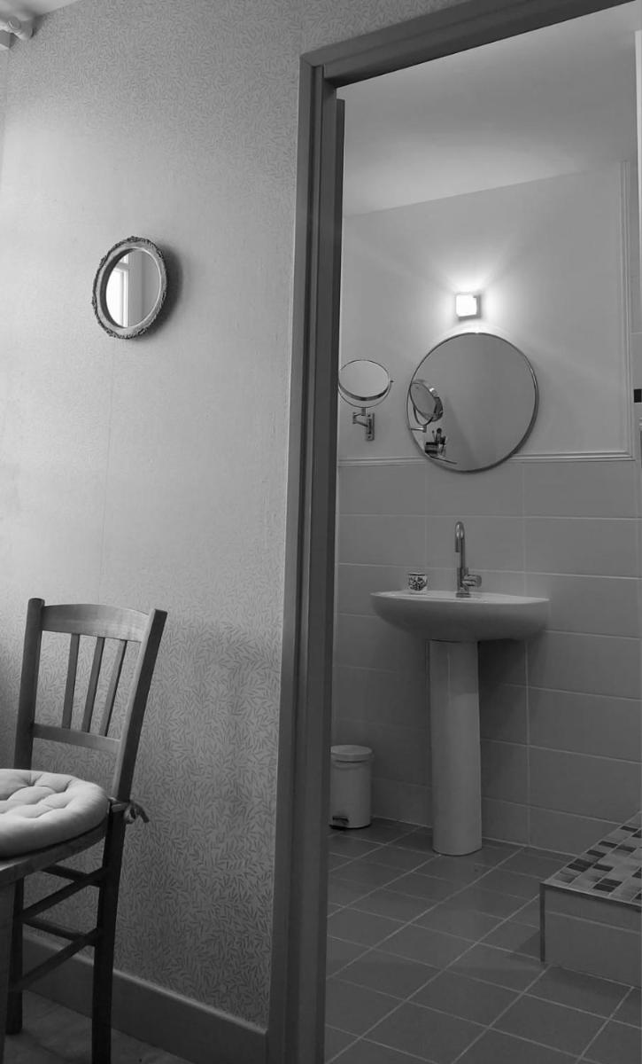 Twin Room with Shower photo 3