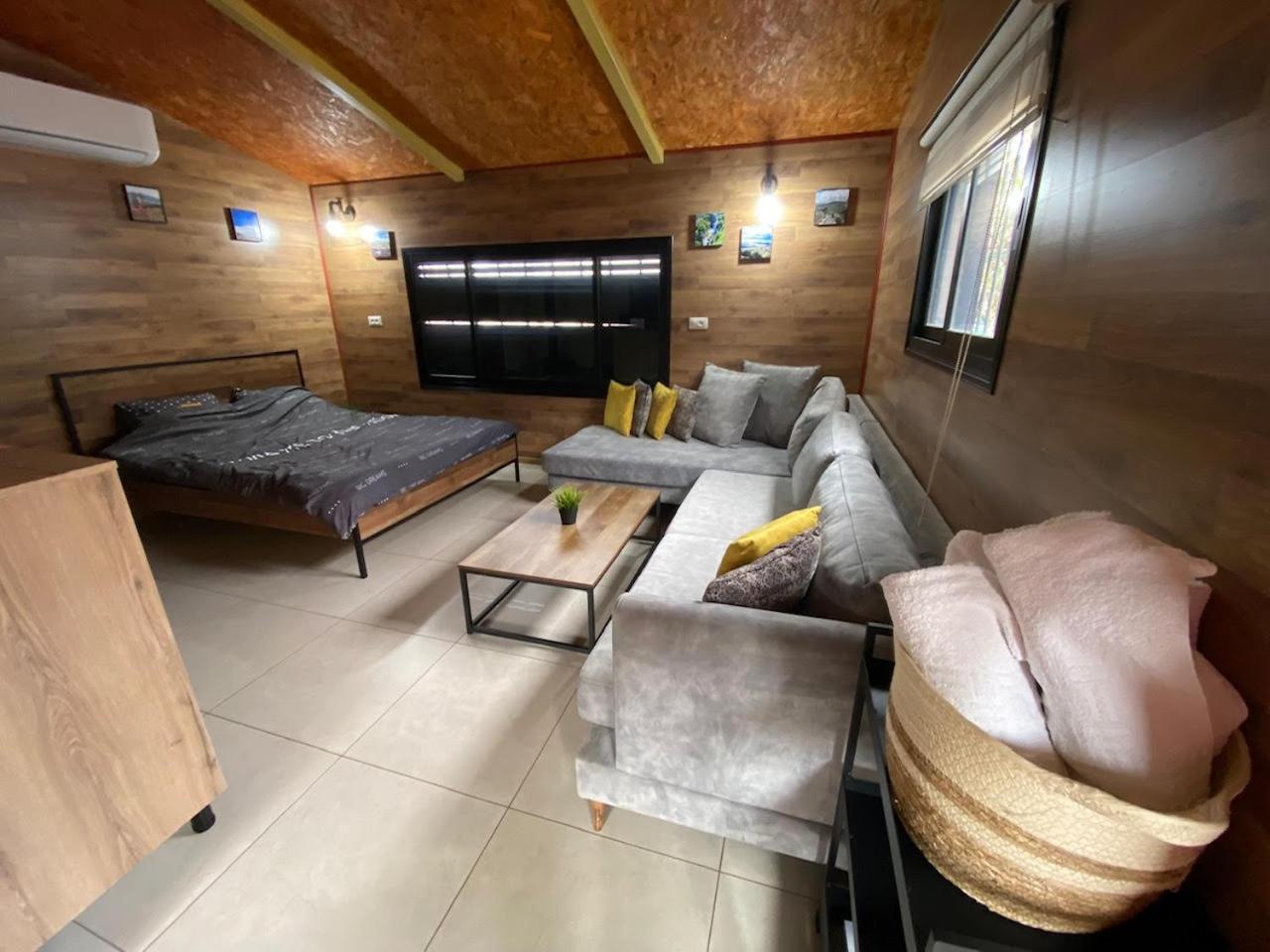 One-Bedroom Chalet - Photo 5