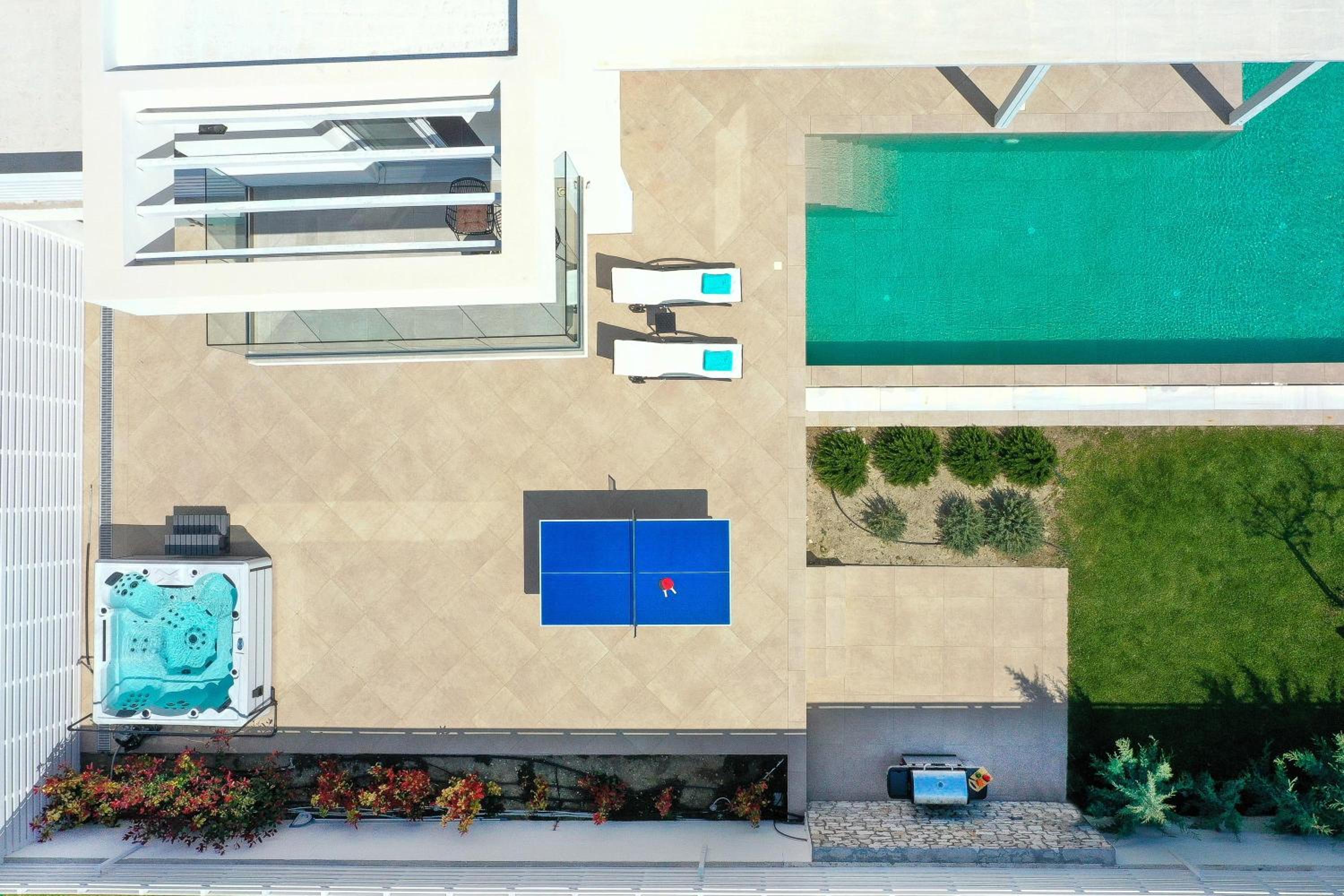 Villa photo 3