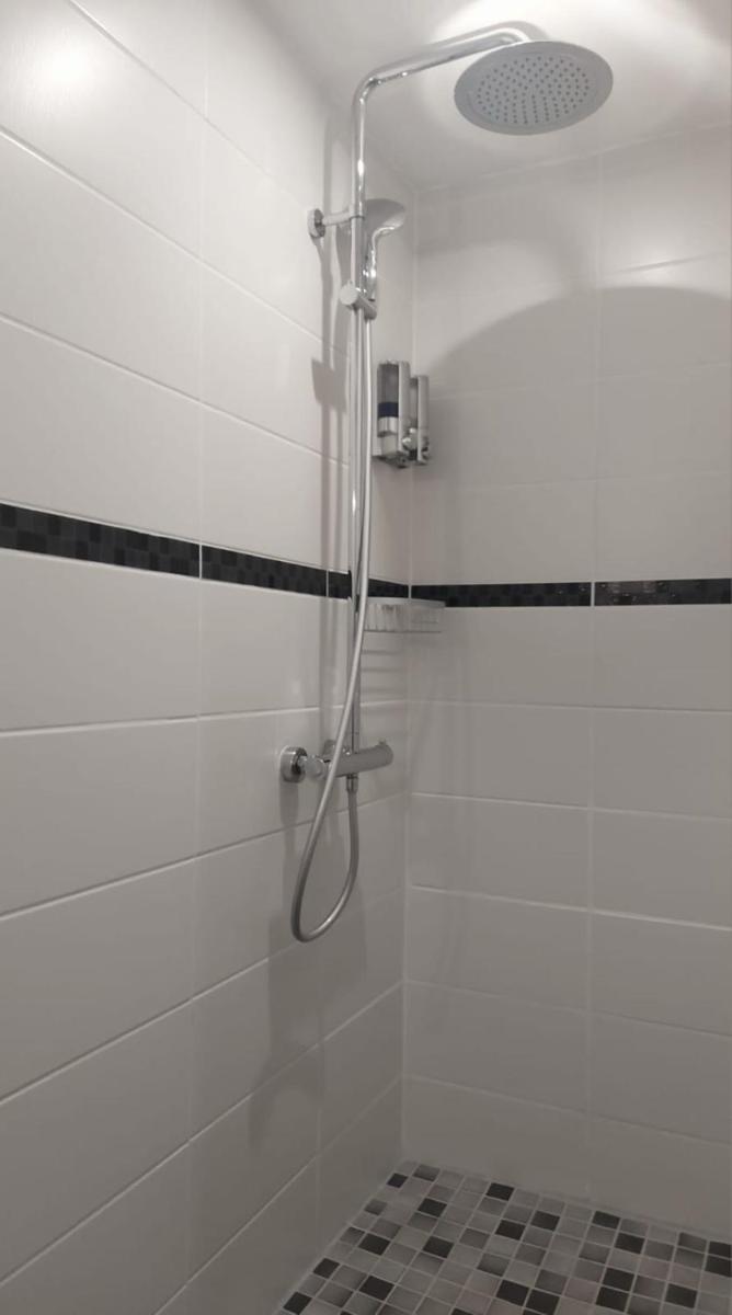 Twin Room with Shower photo 1