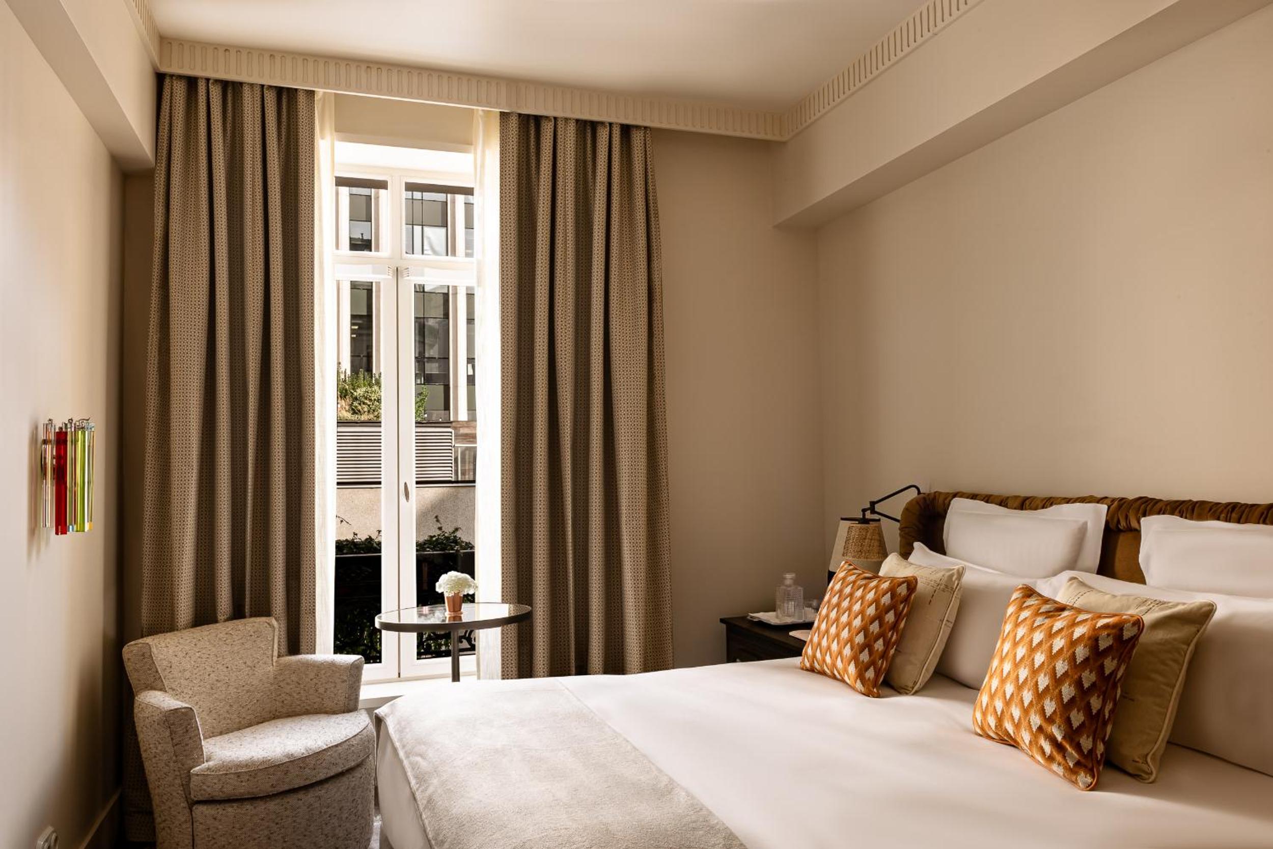 Boudoir (Non Smoking)