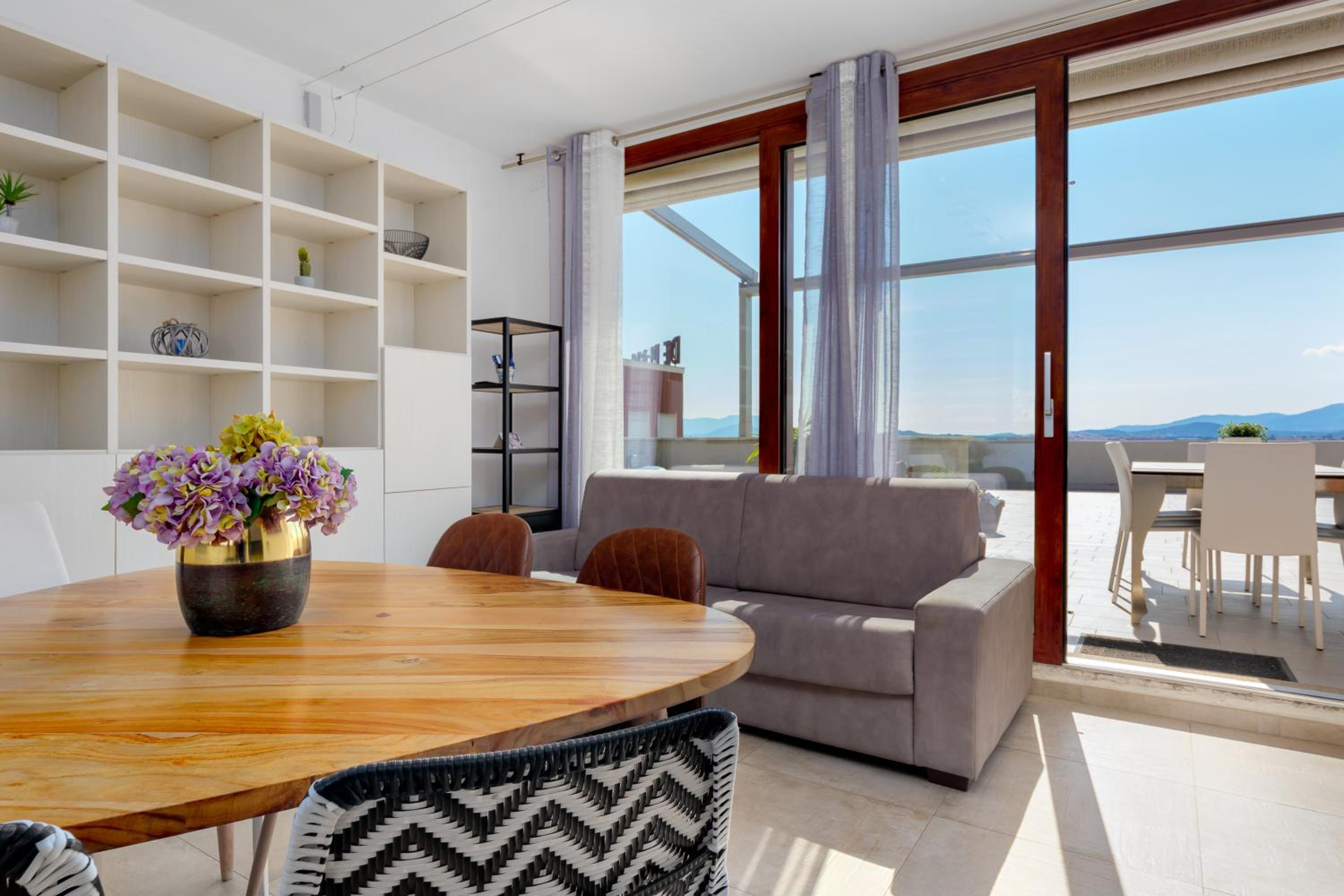 Superior Apartment with City View