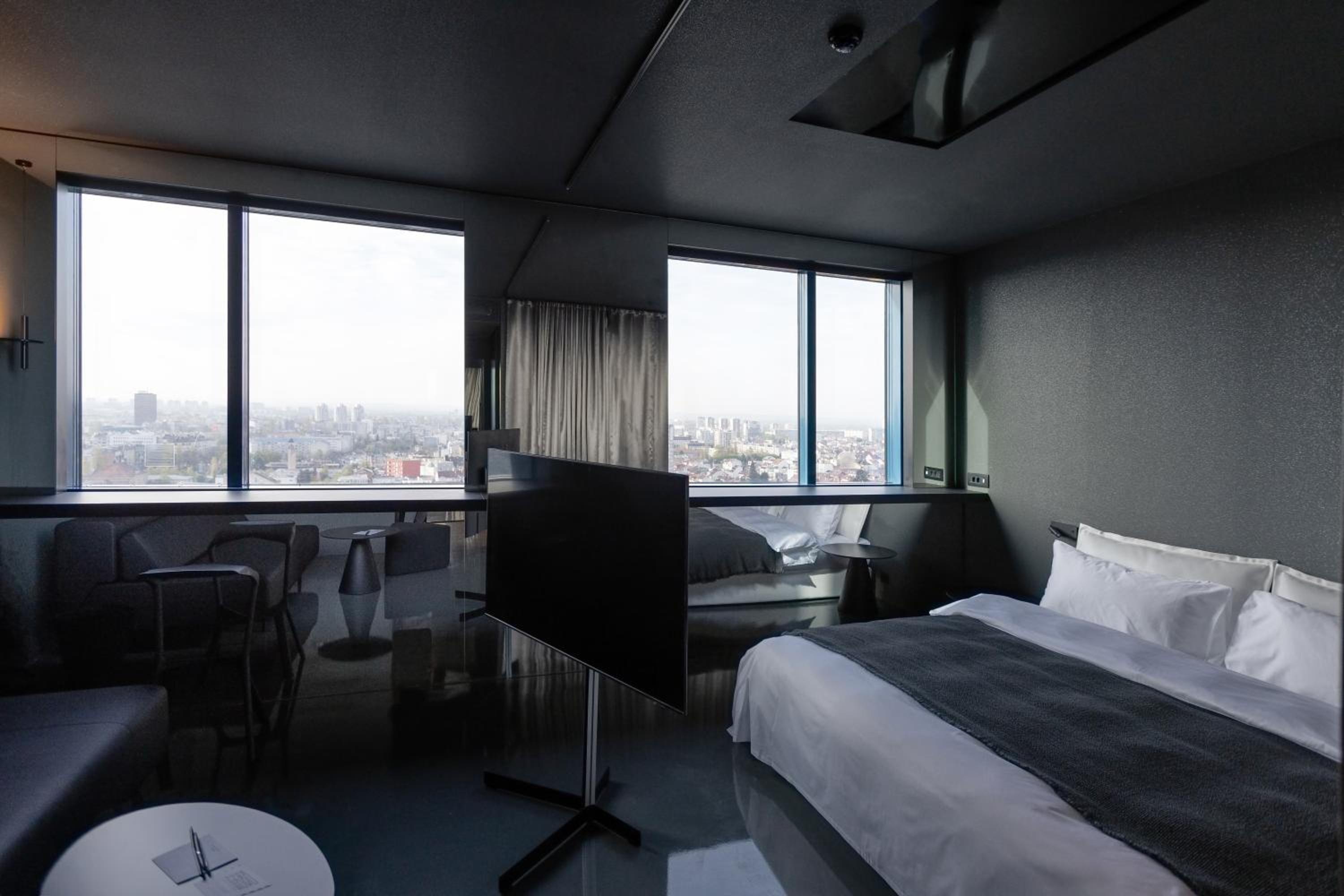 Zonar Reflections Suite - Photo 1