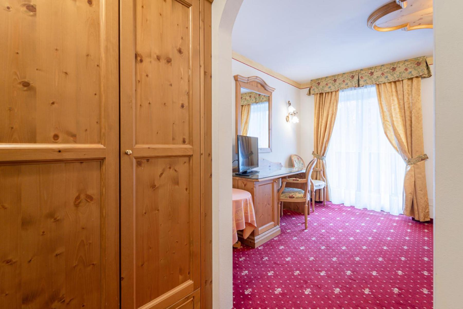 Superior Double Room photo 2