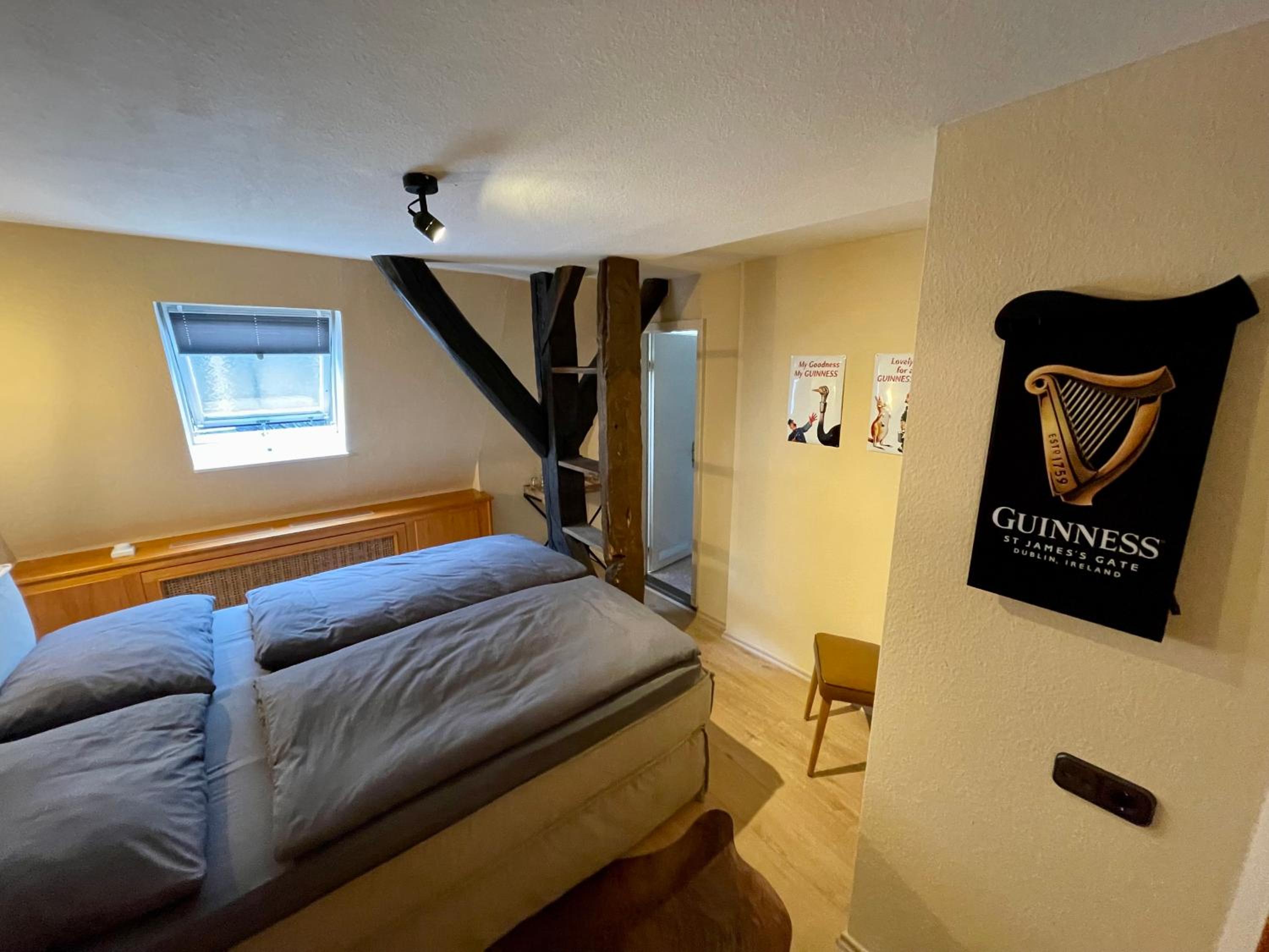 Double Room with Private Bathroom photo 3