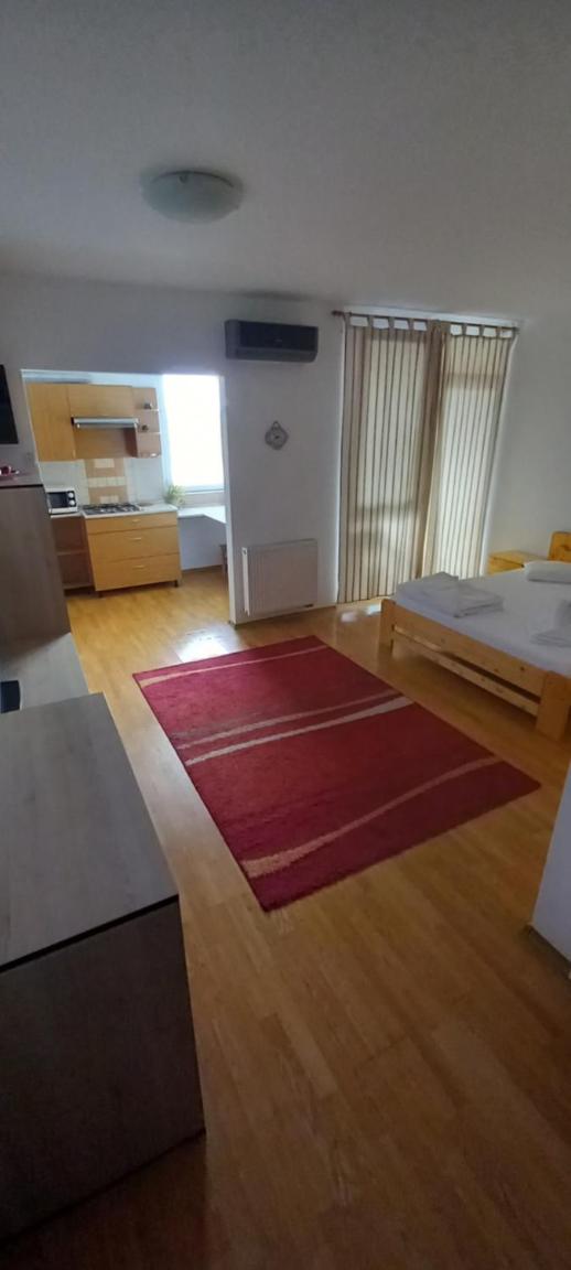 One-Bedroom Apartment - Photo 14