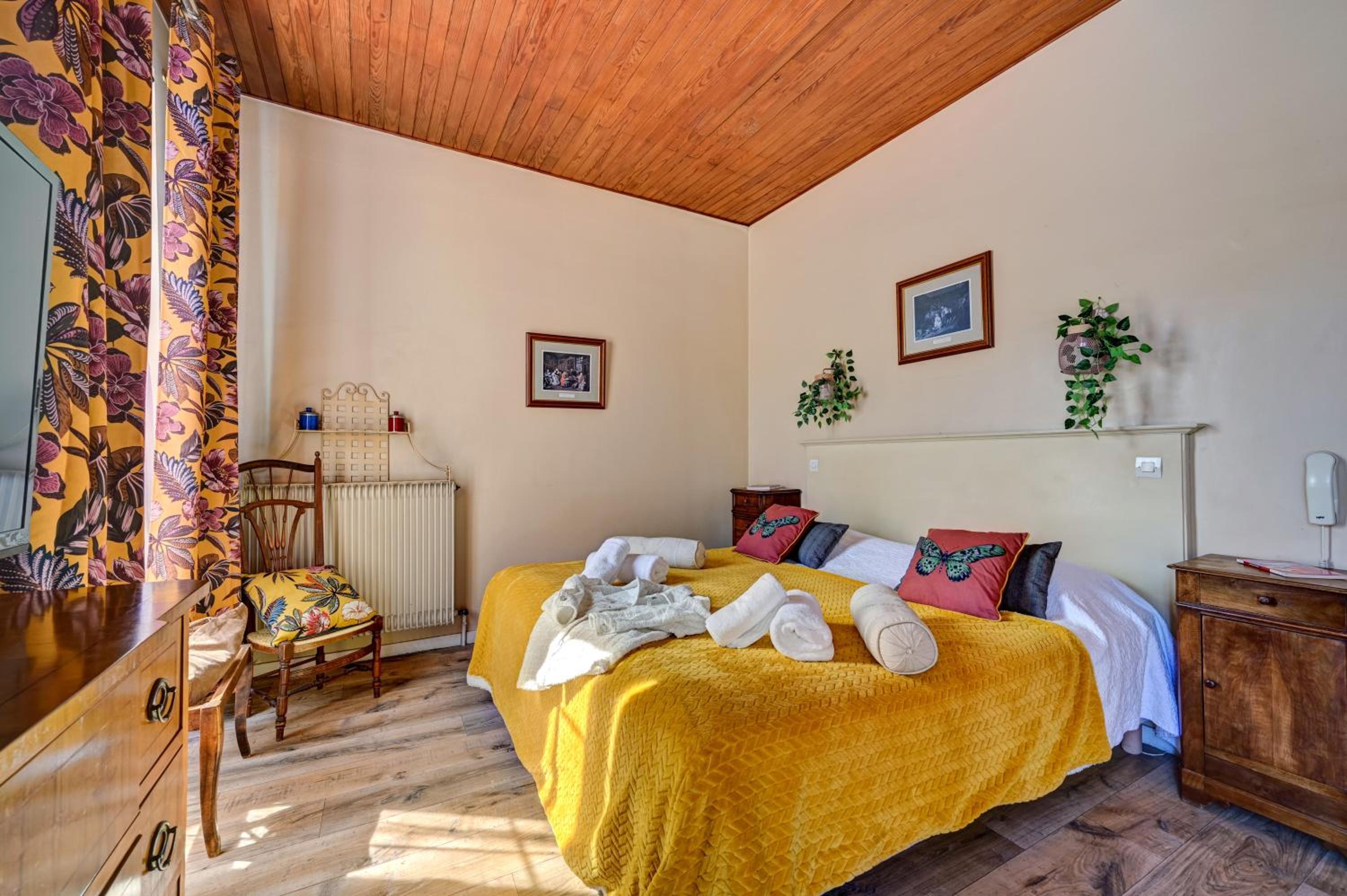 Privilege Triple Room with Terrace photo 2