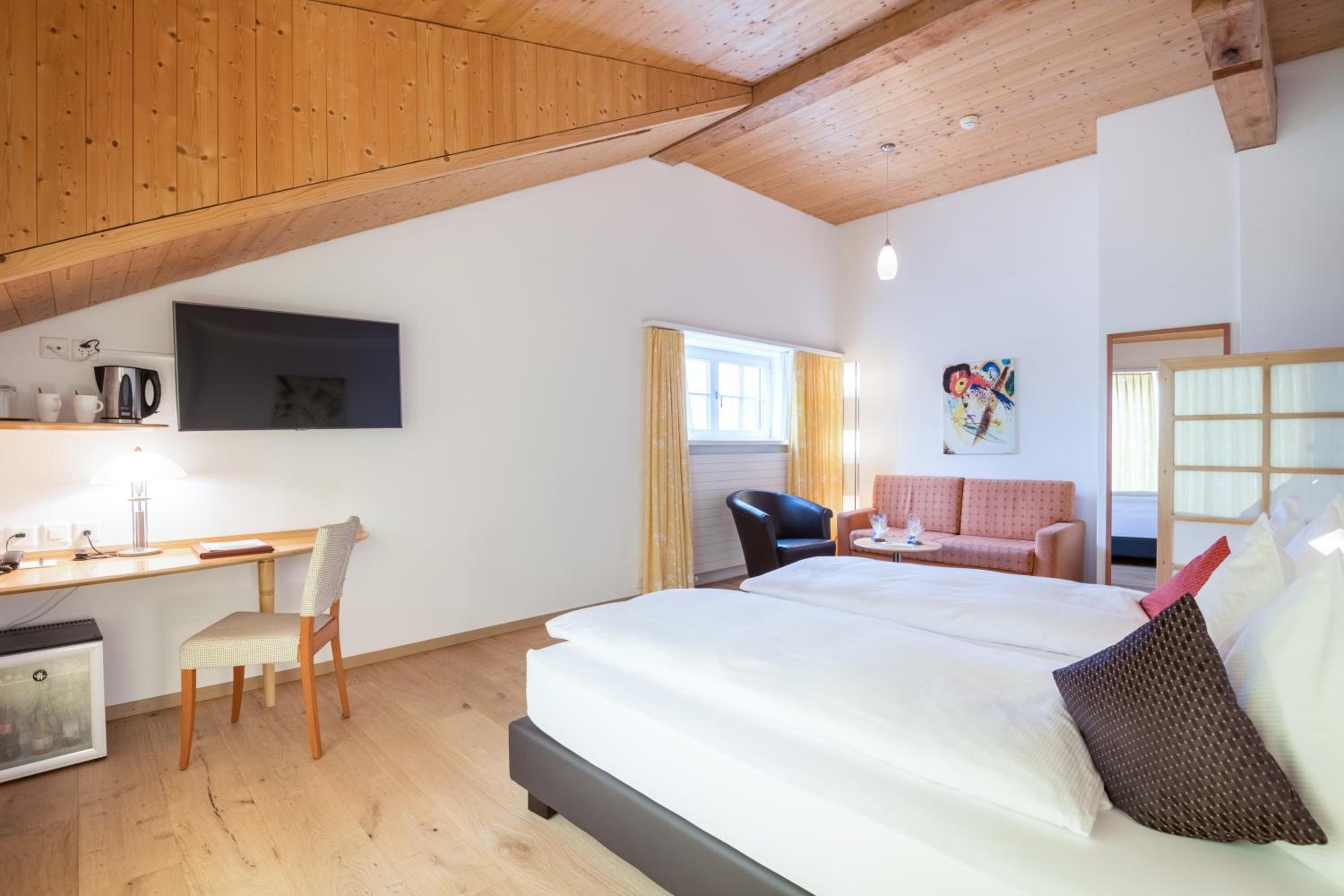 Deluxe Double Room with Mountain View photo 3