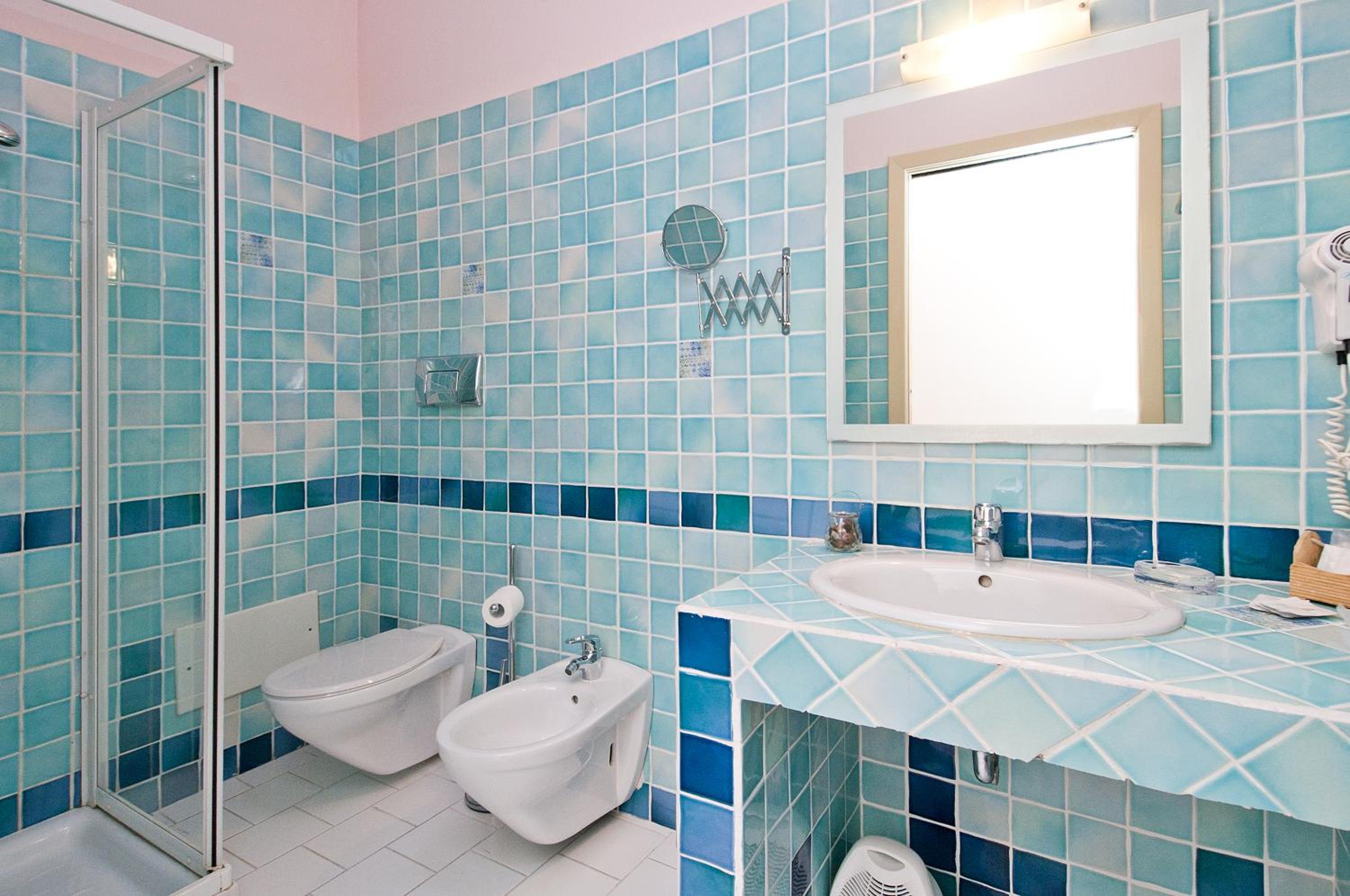 Double Room - Photo 8