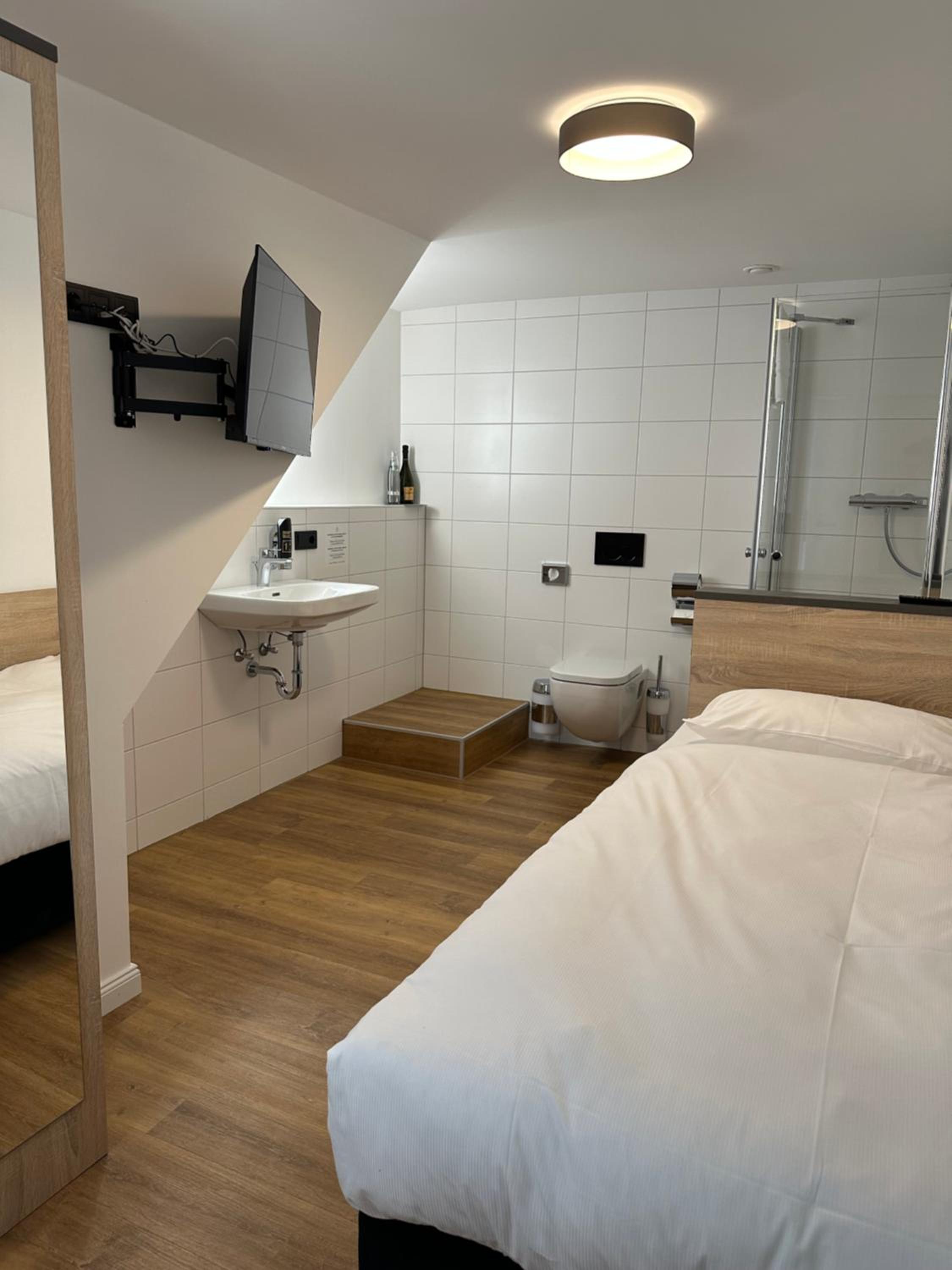 Economy Single Room
