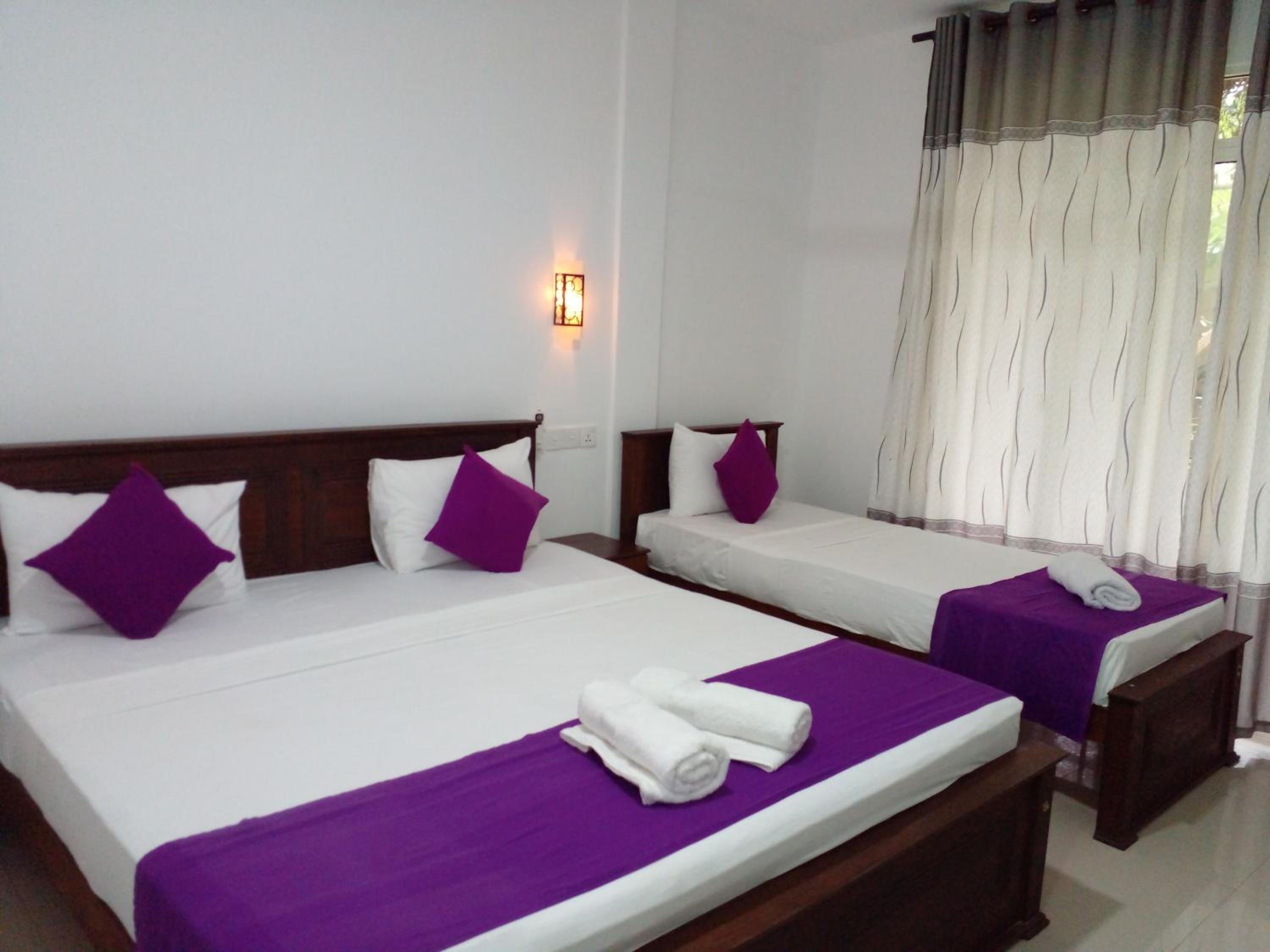 Standard Triple Room photo 2