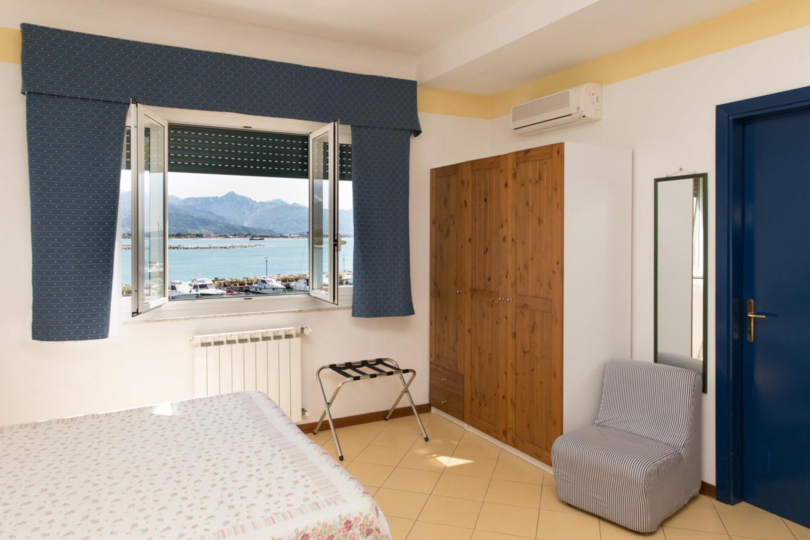 Classic Quadruple Room