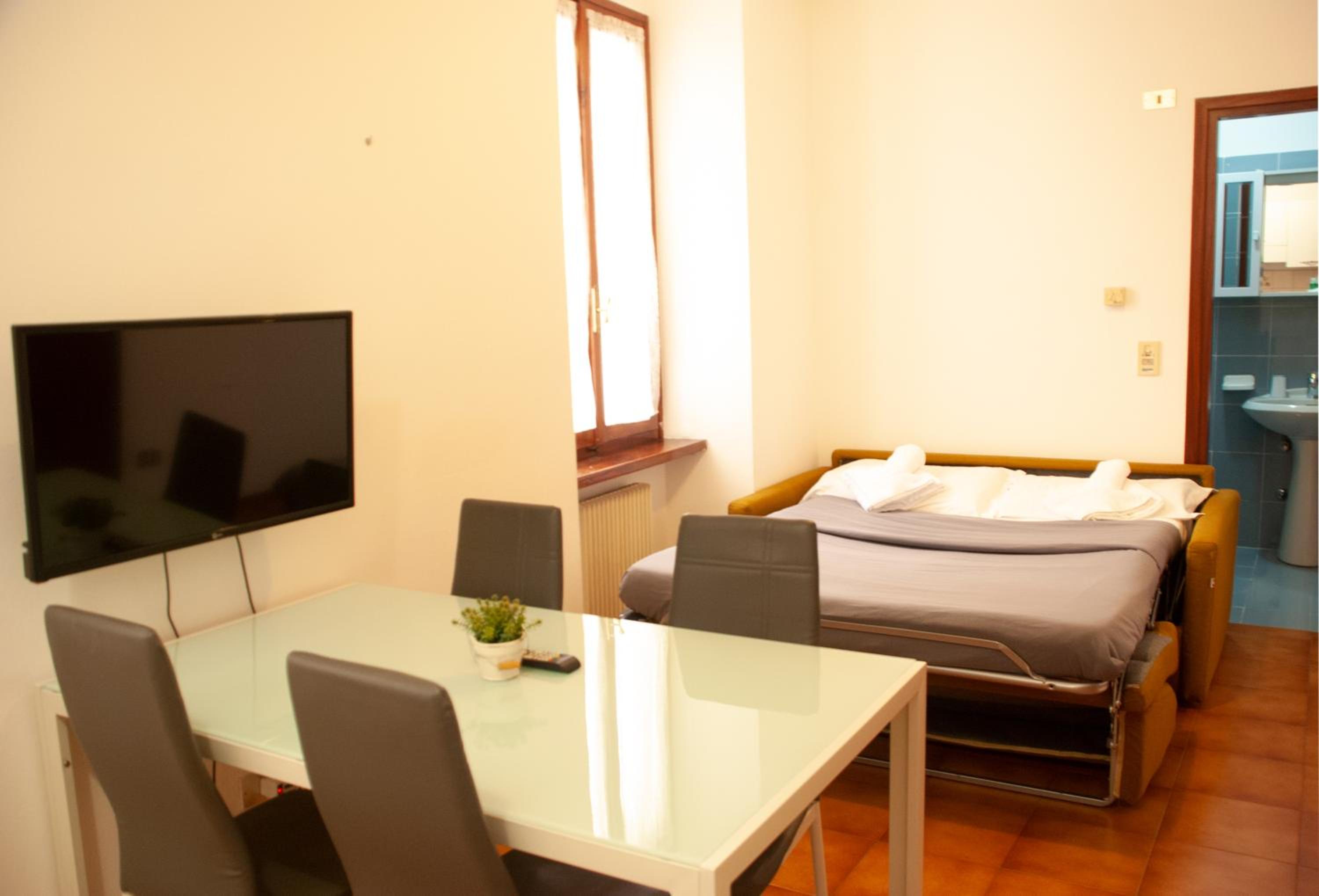 Studio Apartment