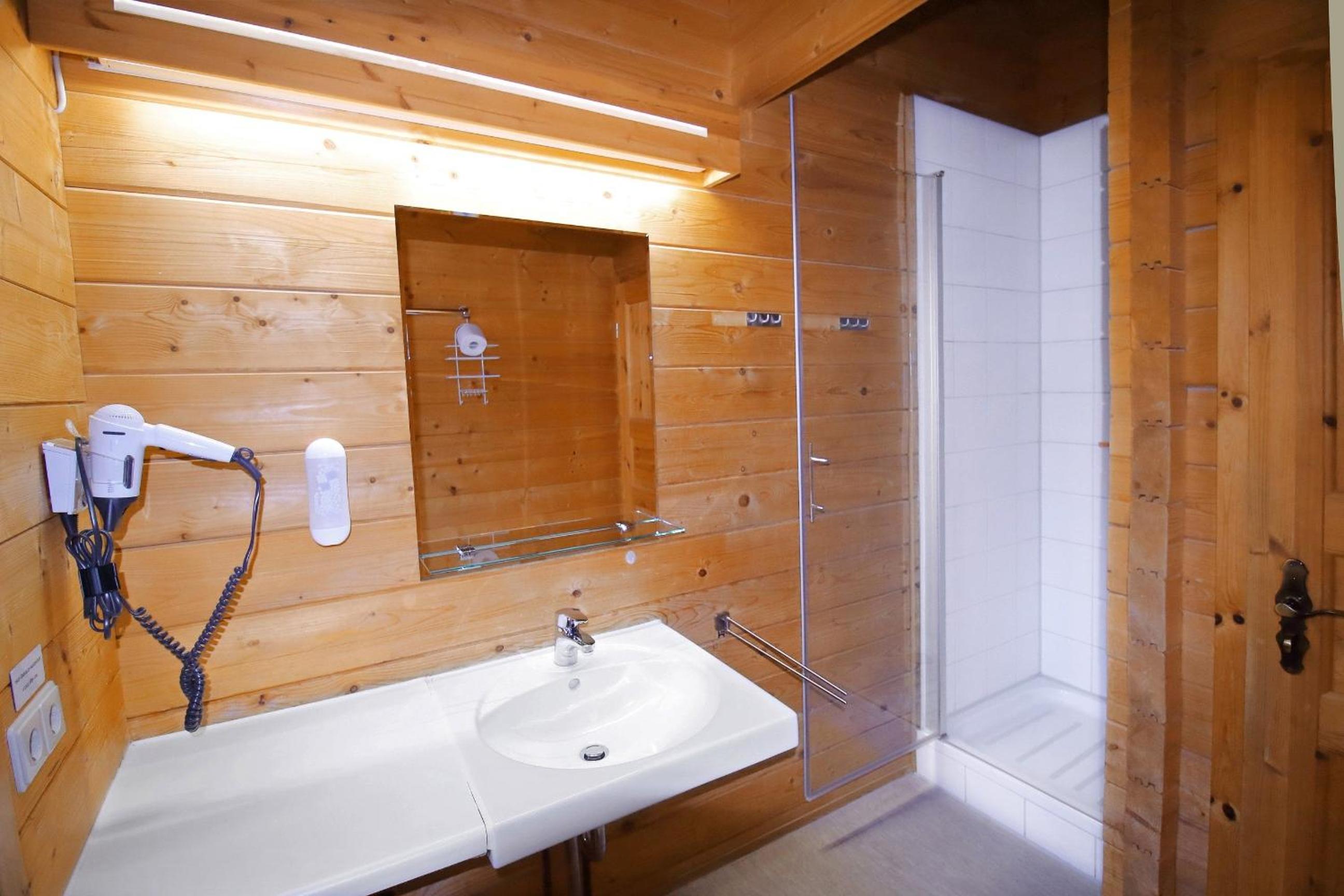 Three-Bedroom House photo 2