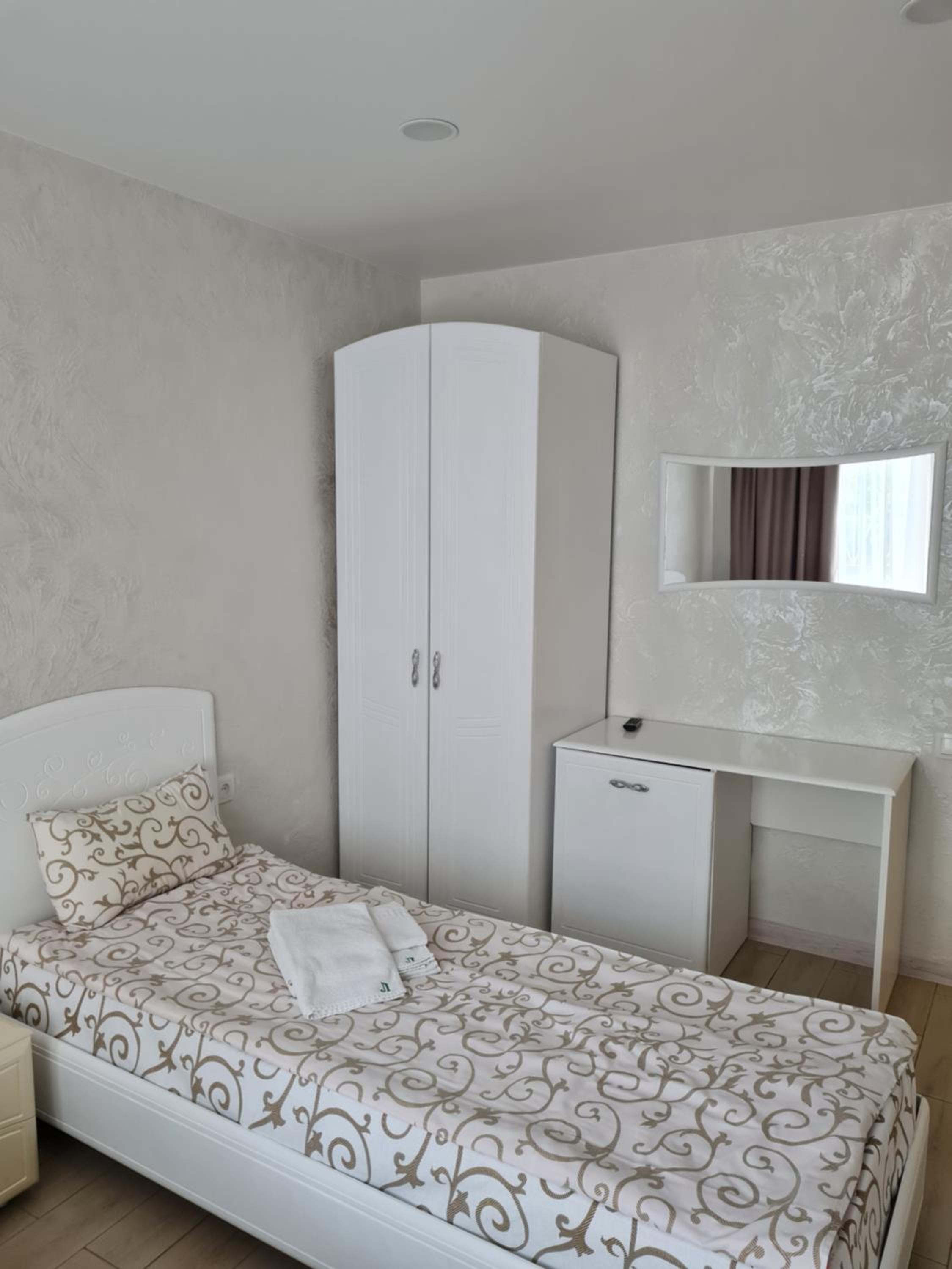 Economy Twin Room